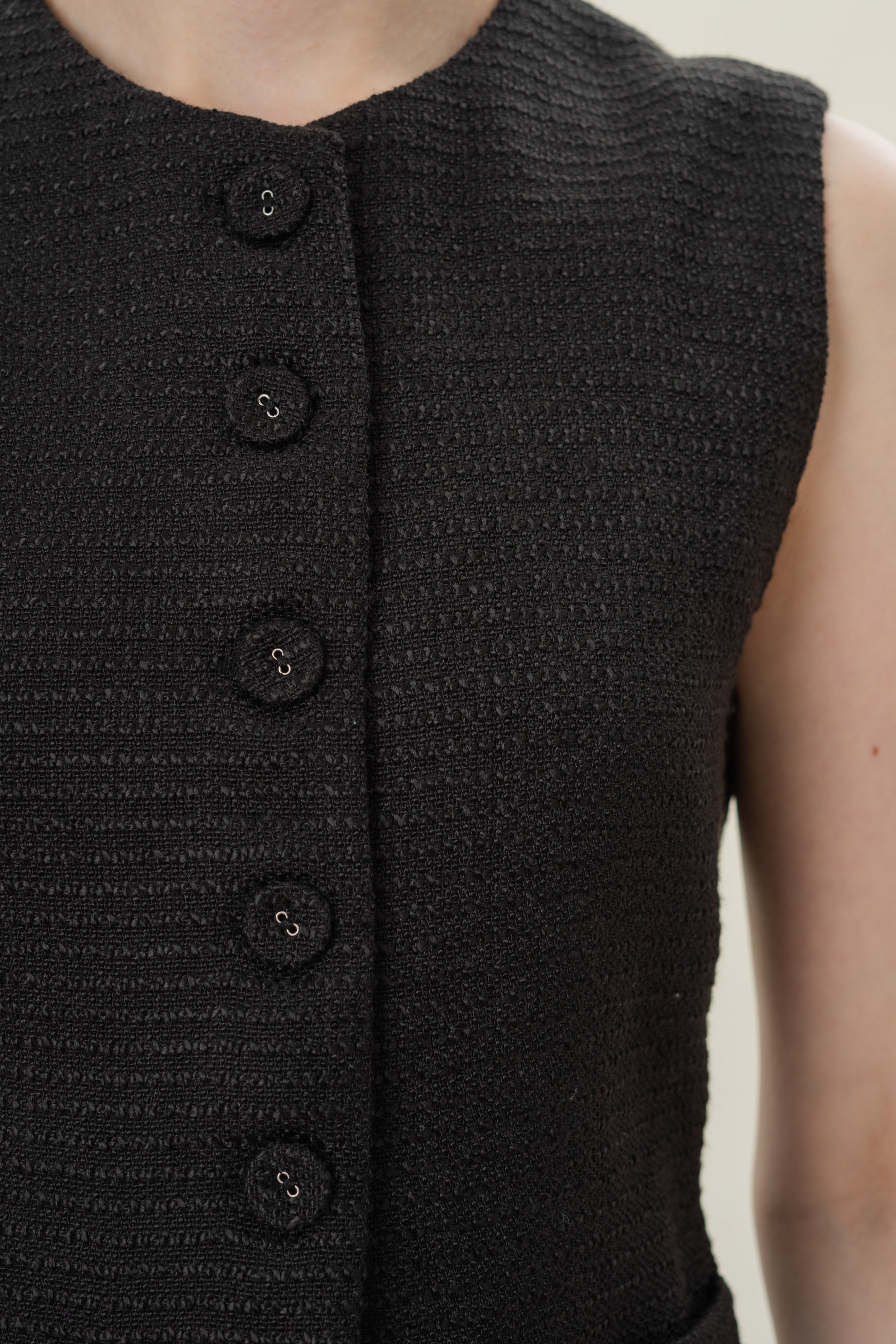 Textured Long Round Neck Waistcoat in Tweed Black with Detachable Bow