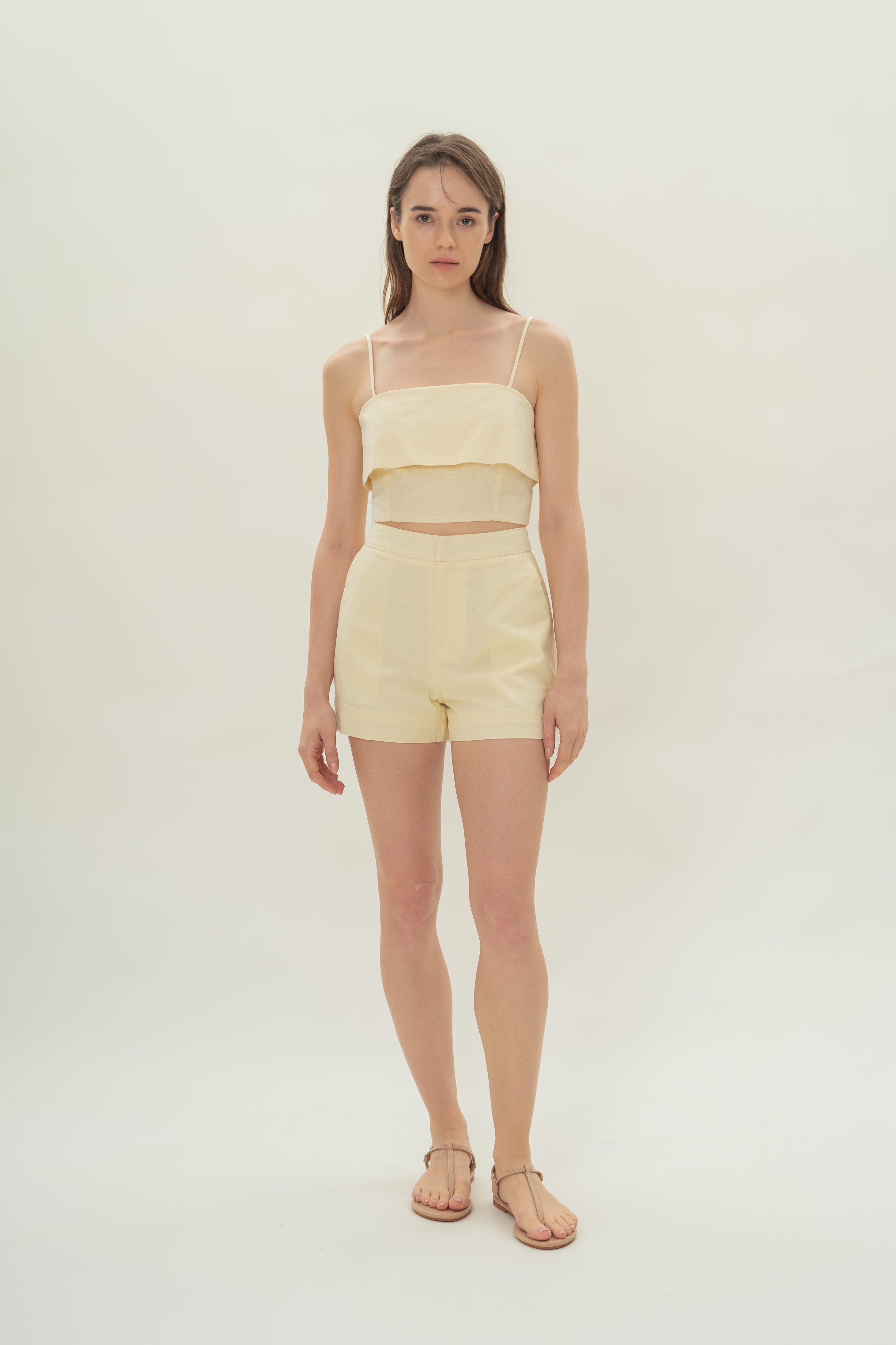 Relaxed Textured Linen Shorts in Eggnog