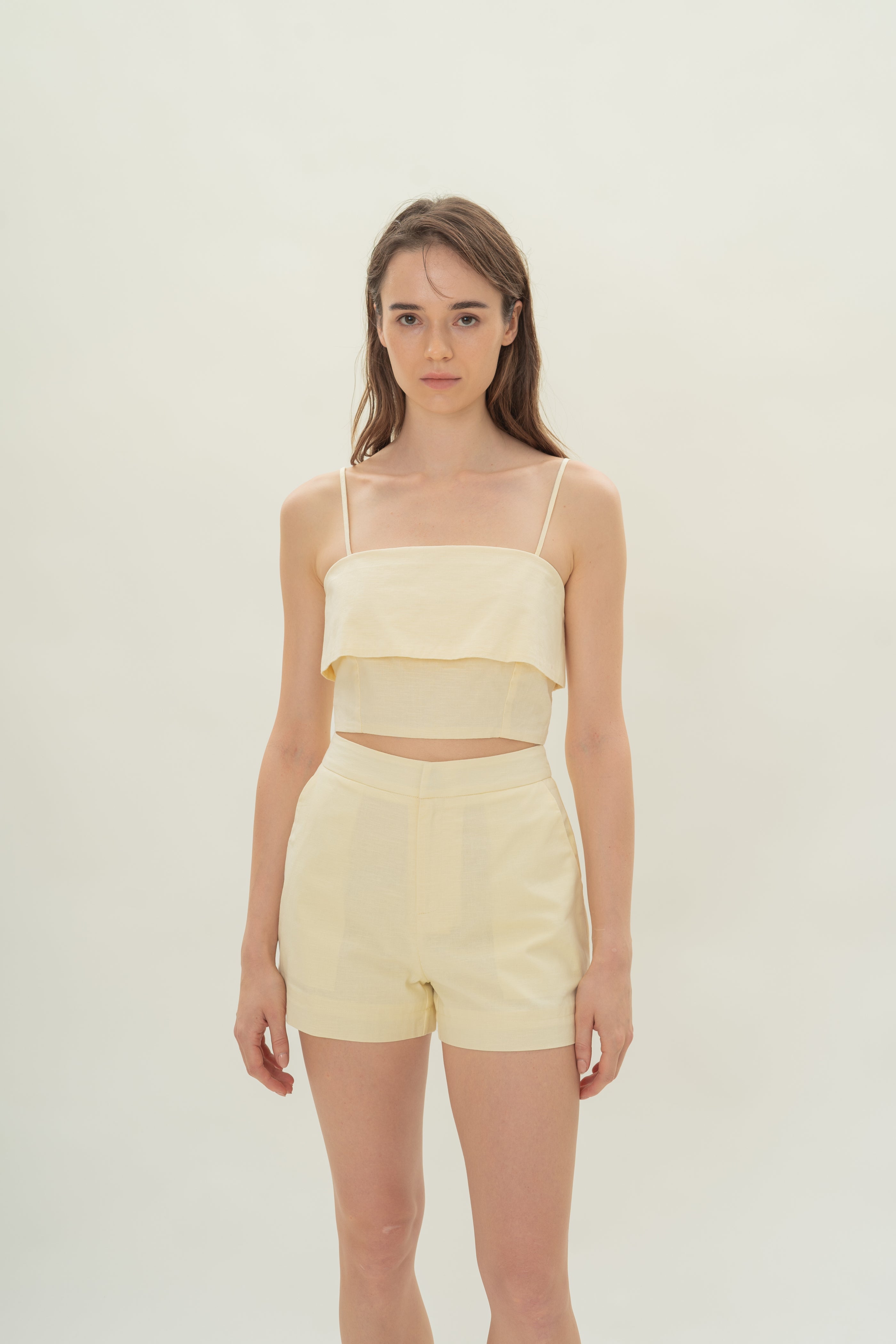 Relaxed Textured Linen Shorts in Eggnog