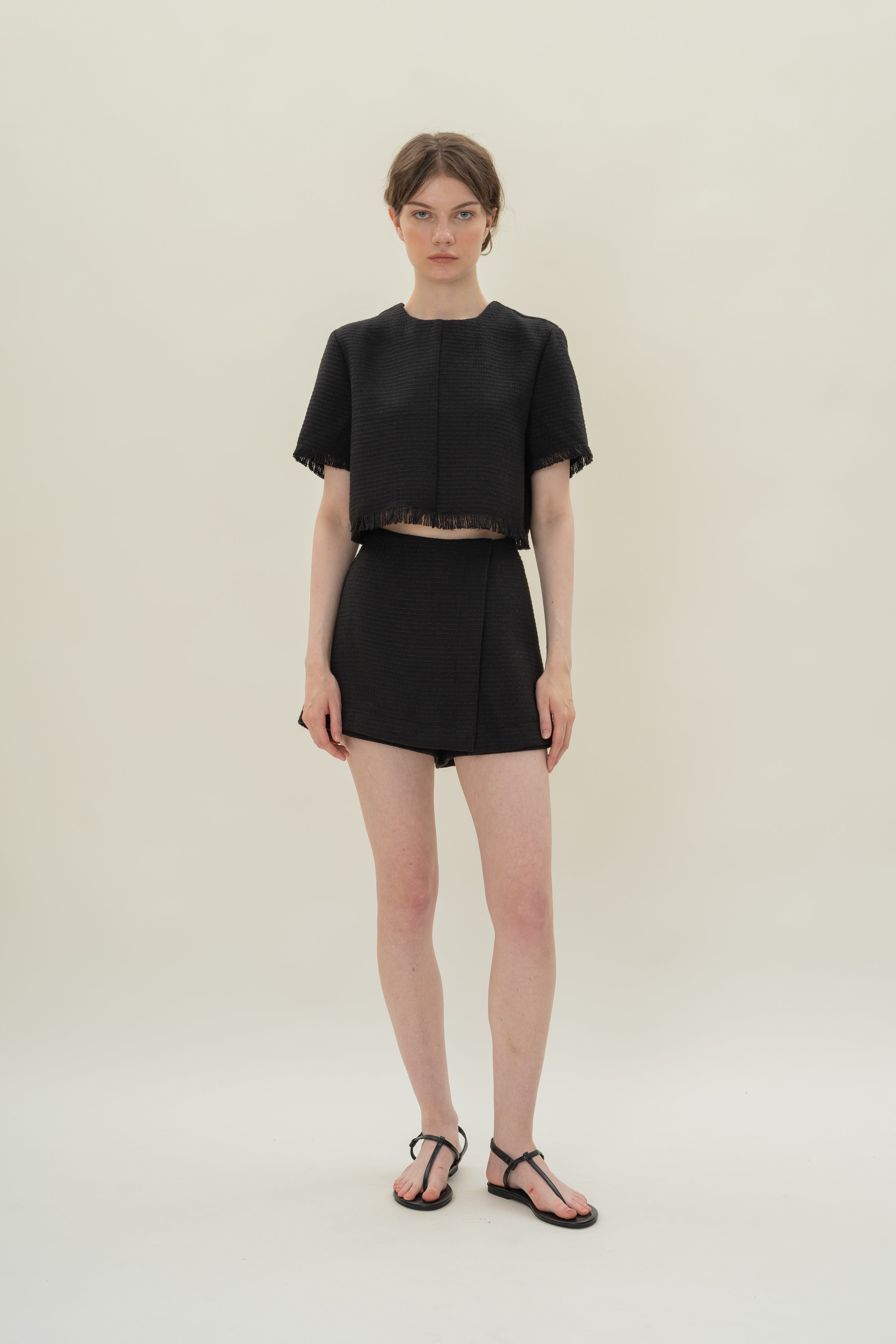 Frayed Hem Textured Short Sleeved Top in Tweed Black