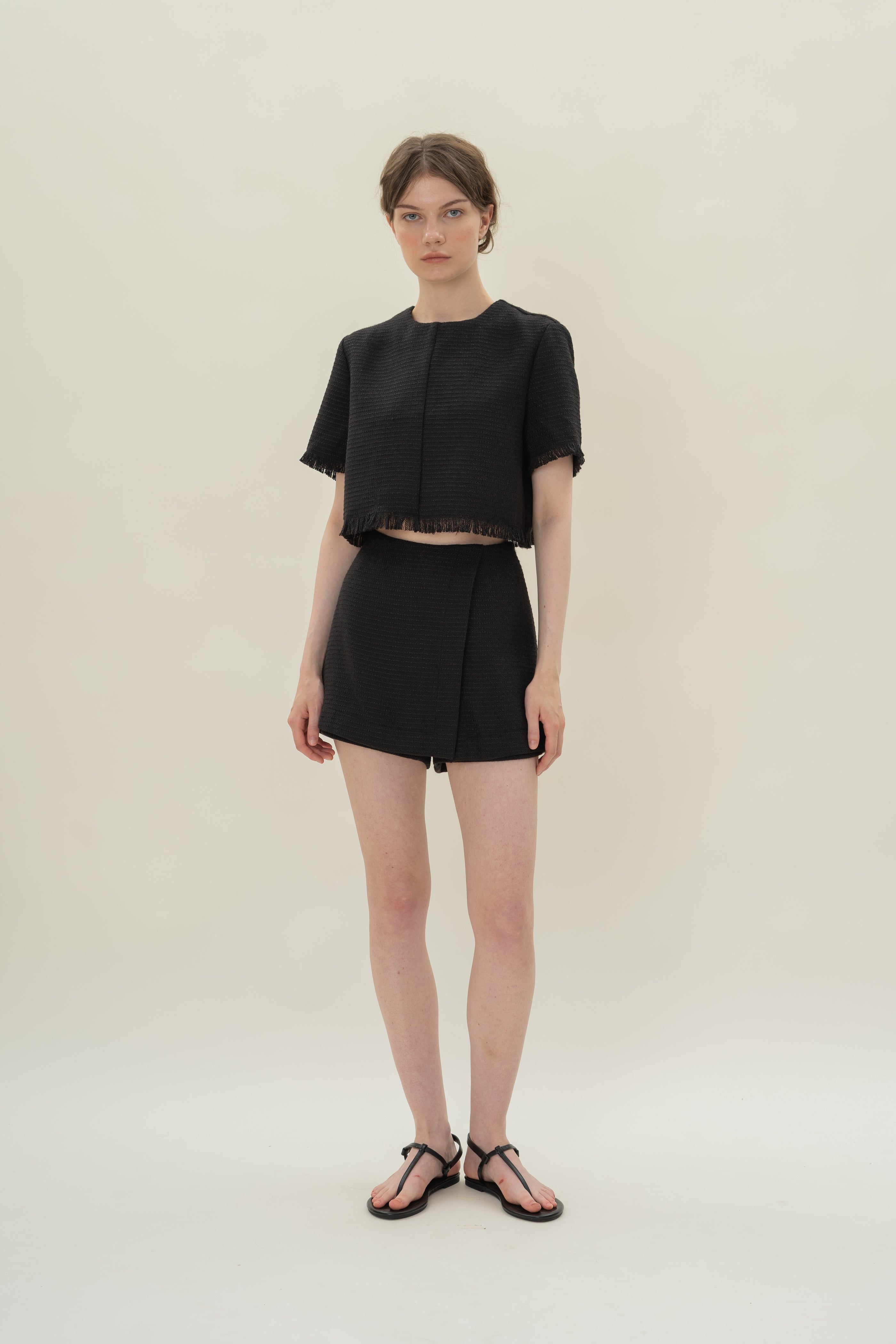 Frayed Hem Textured Short Sleeved Top in Tweed Black