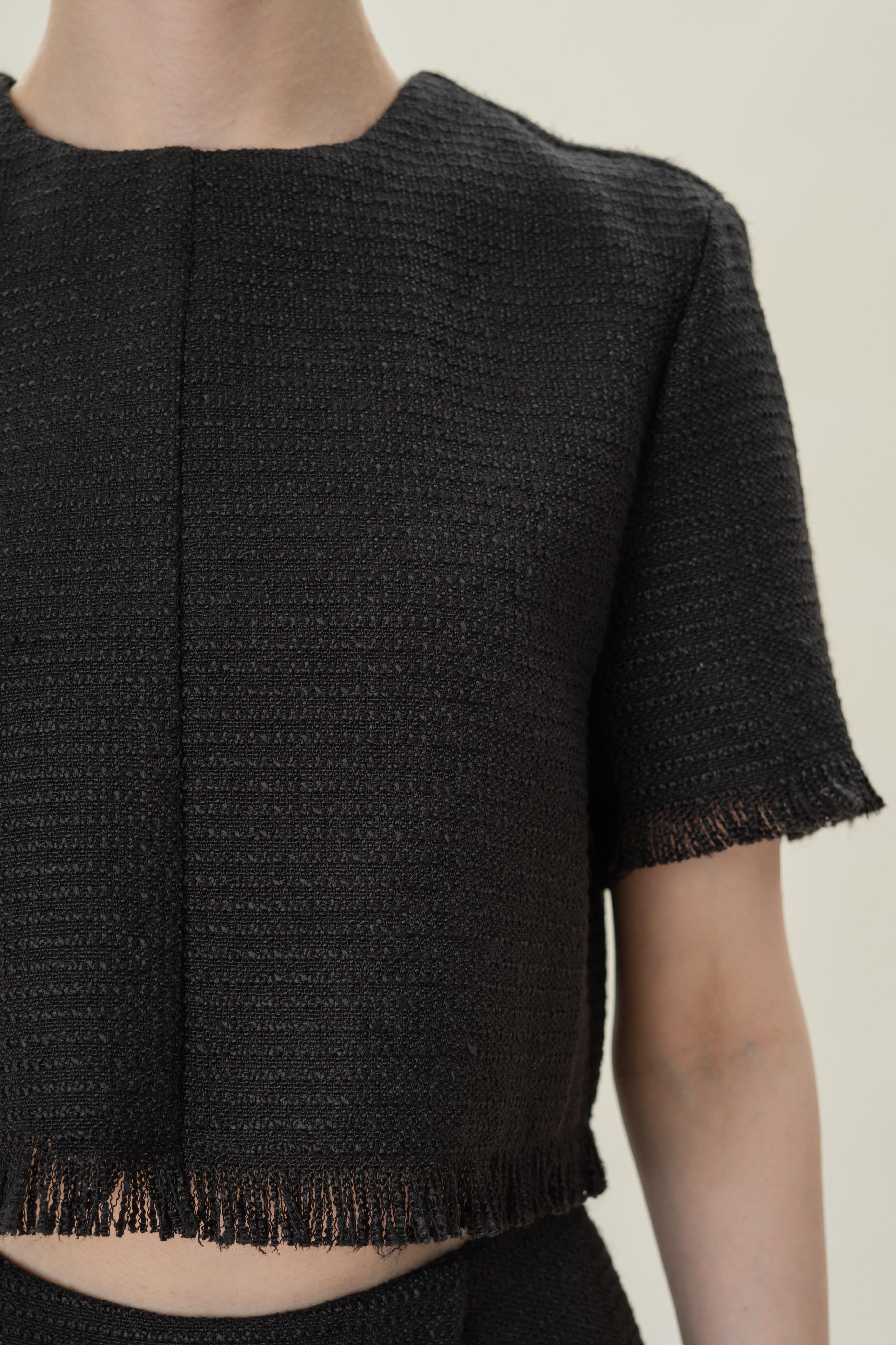 Frayed Hem Textured Short Sleeved Top in Tweed Black