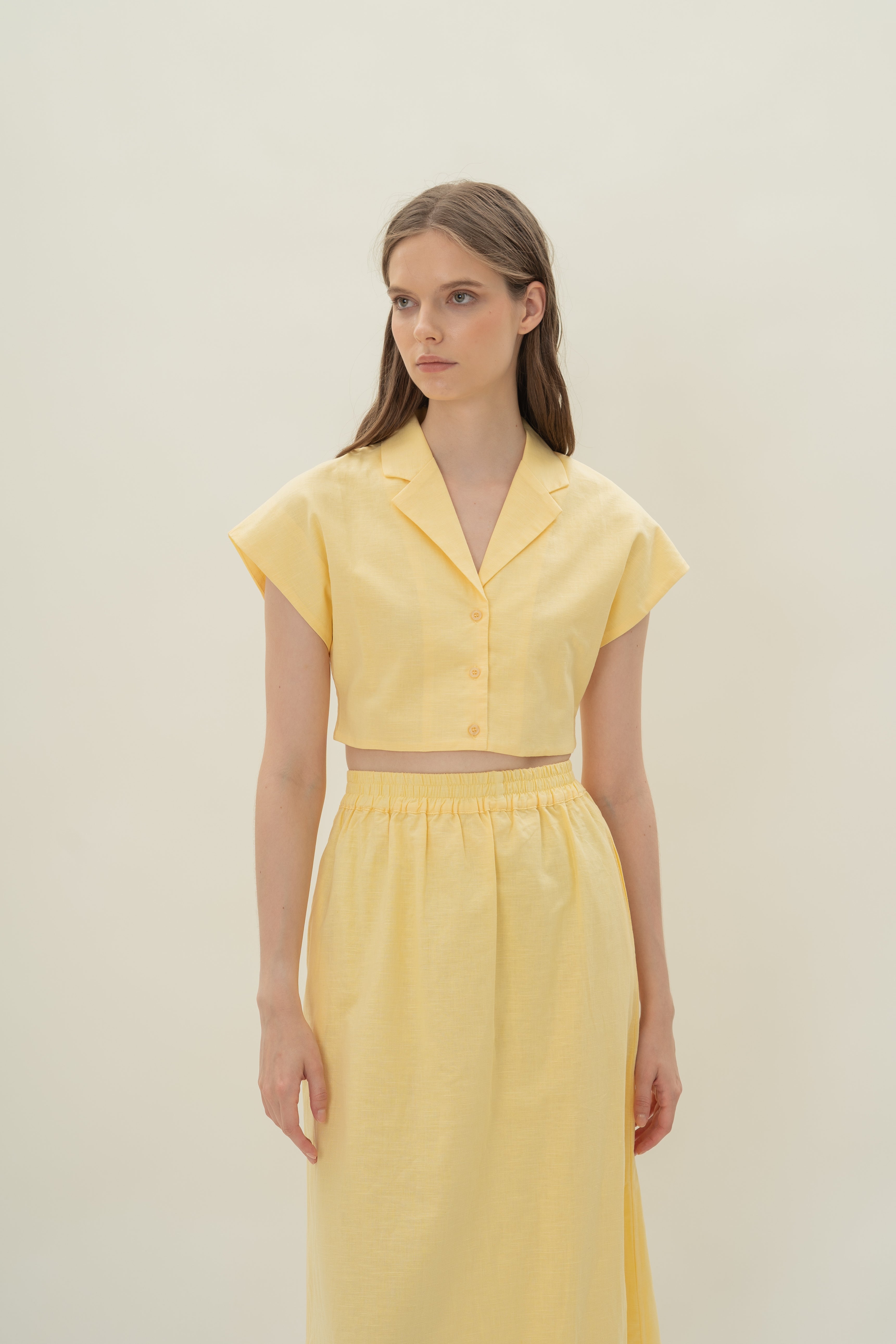Linen Cropped Lapel Shirt in Lemon