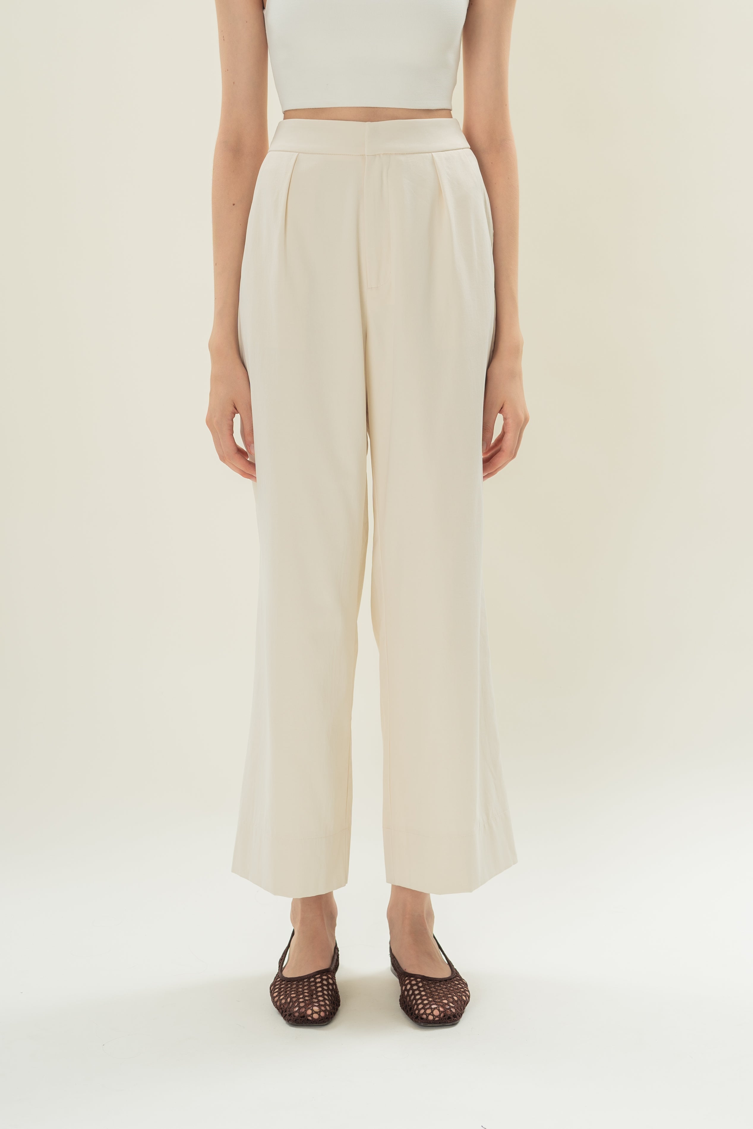 Pleated Straight Trousers in Natural