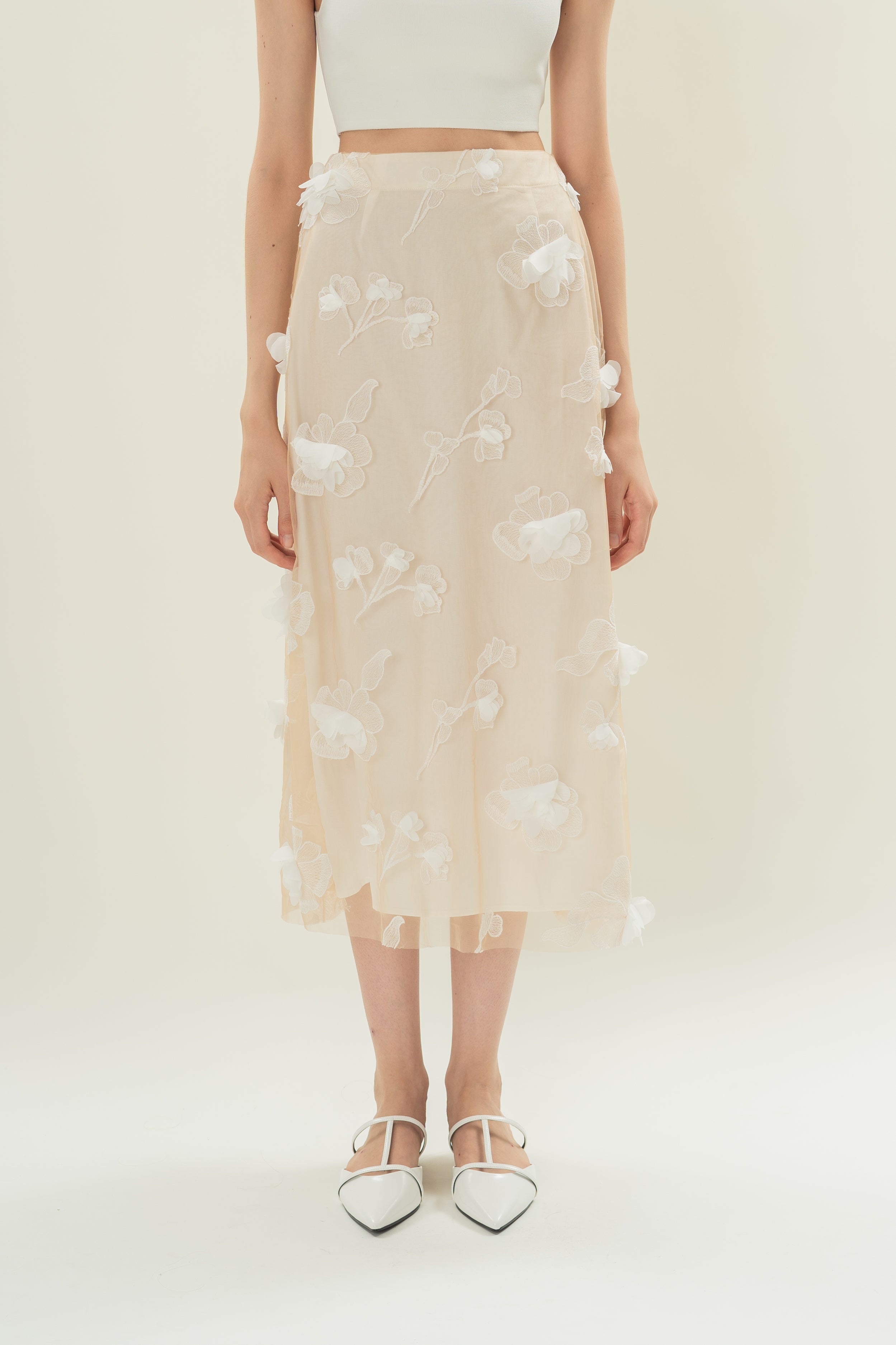 Floral Appliquéd Straight Skirt in Off-White