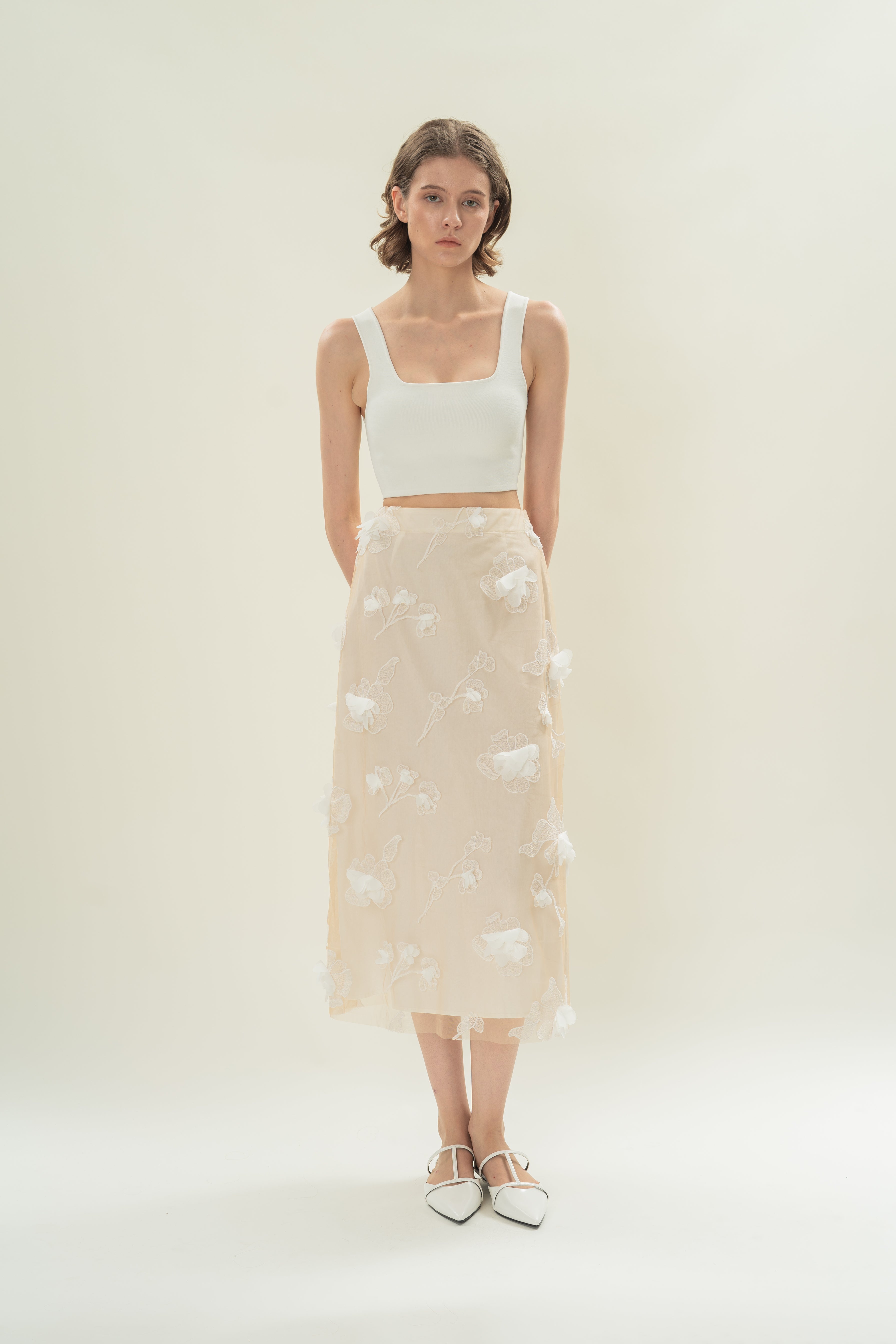 Floral Appliquéd Straight Skirt in Off-White