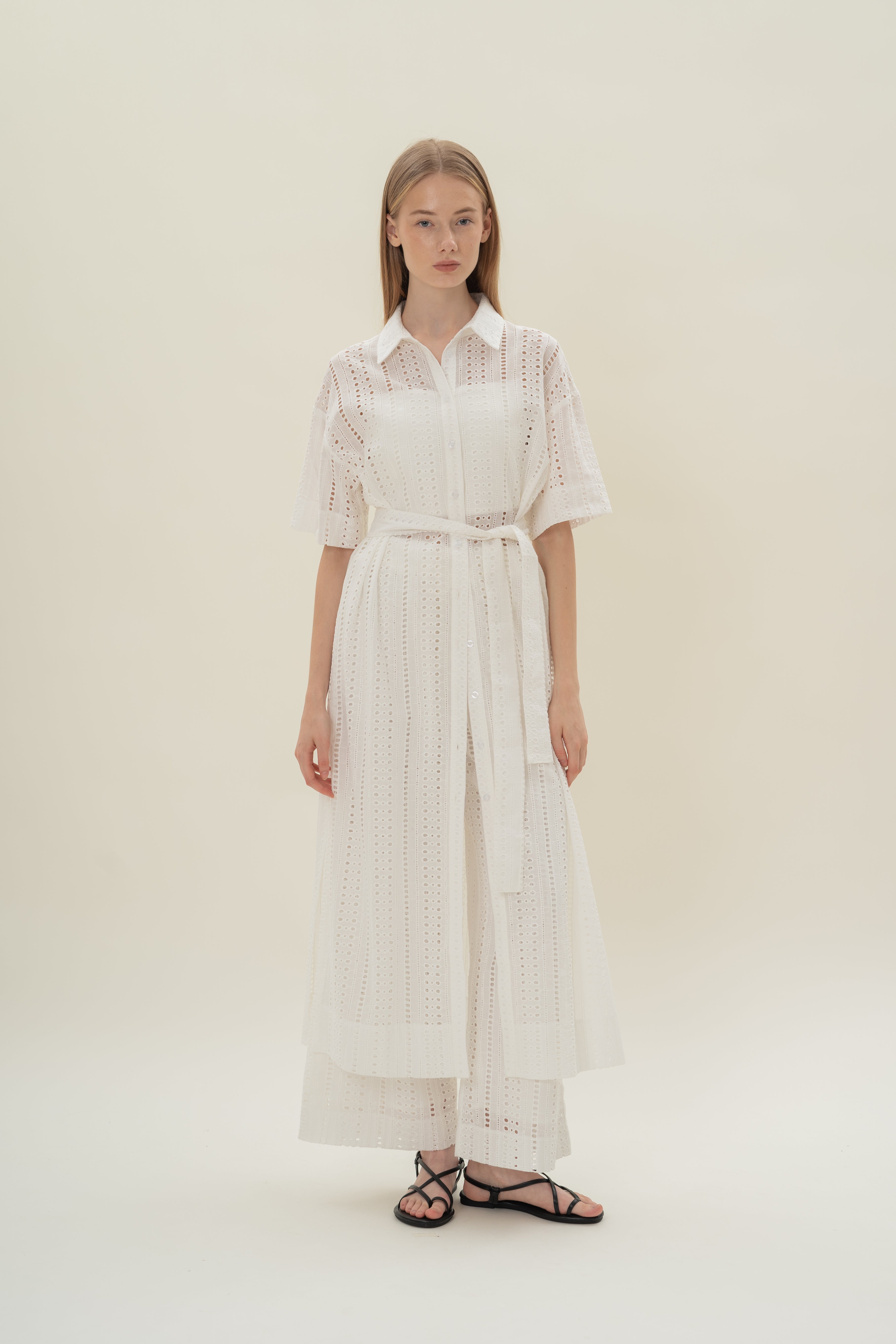 Peru Broderie Anglaise Long Overshirt in White