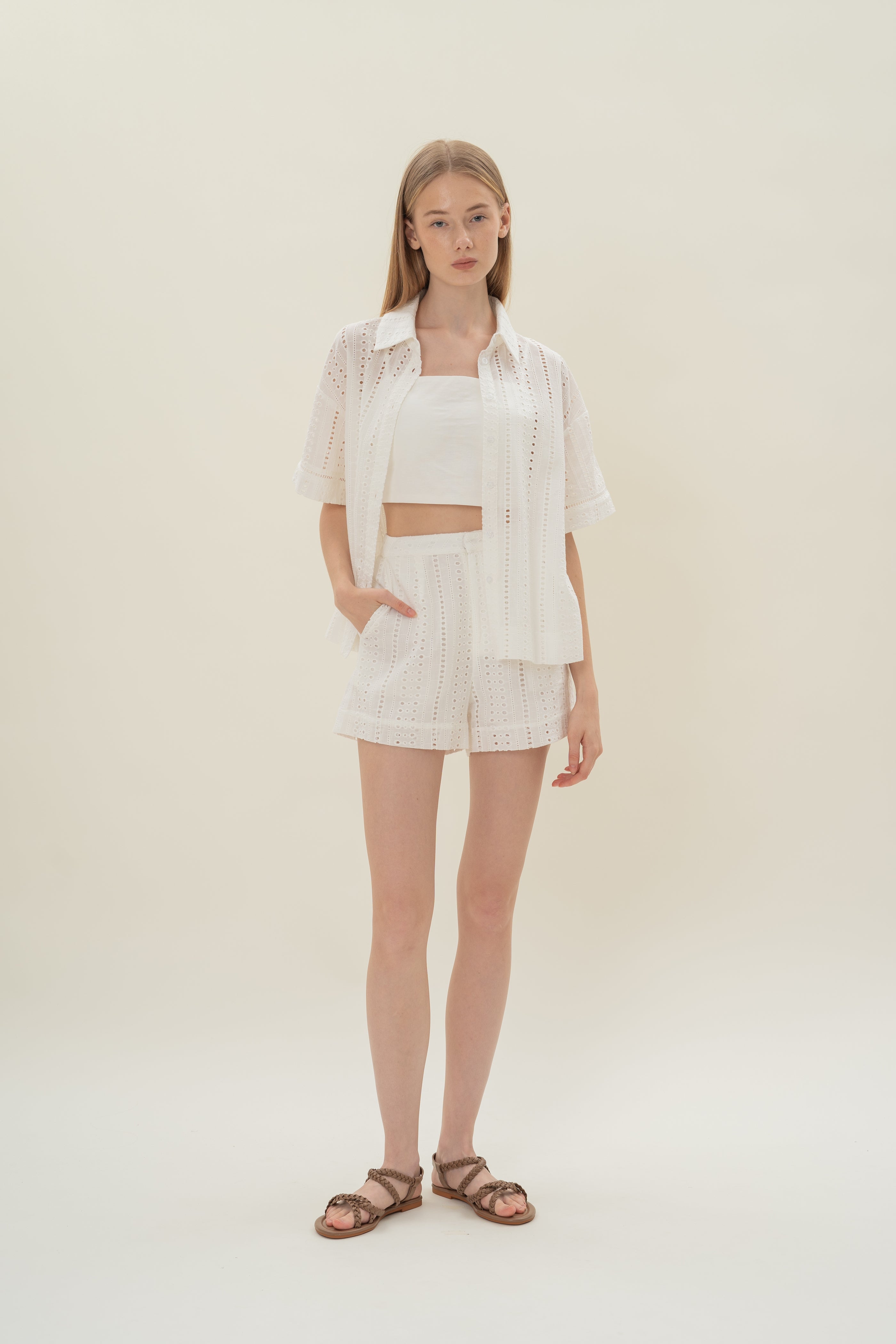 Peru Broderie Anglaise Relaxed Overshirt in White