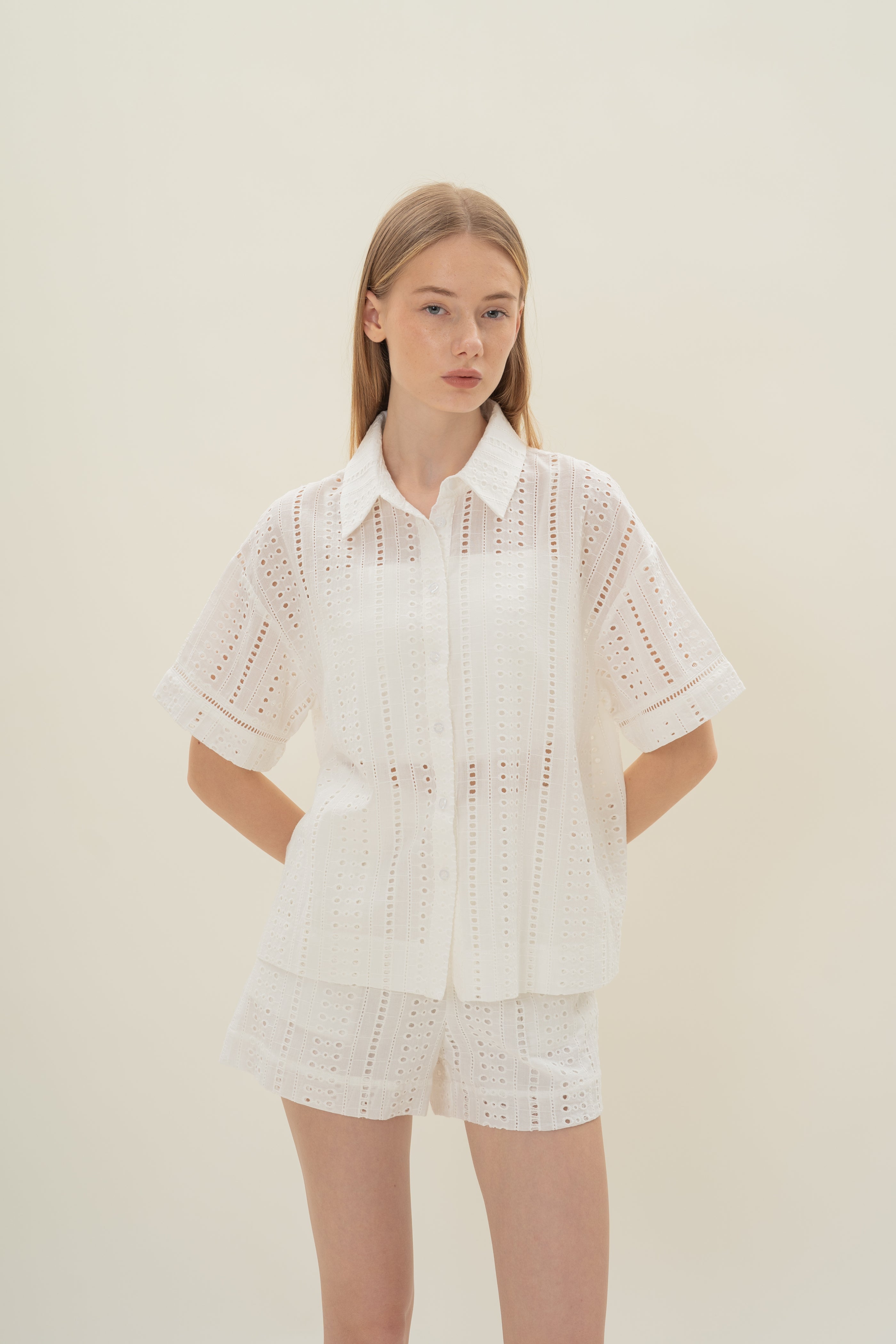 Peru Broderie Anglaise Relaxed Overshirt in White