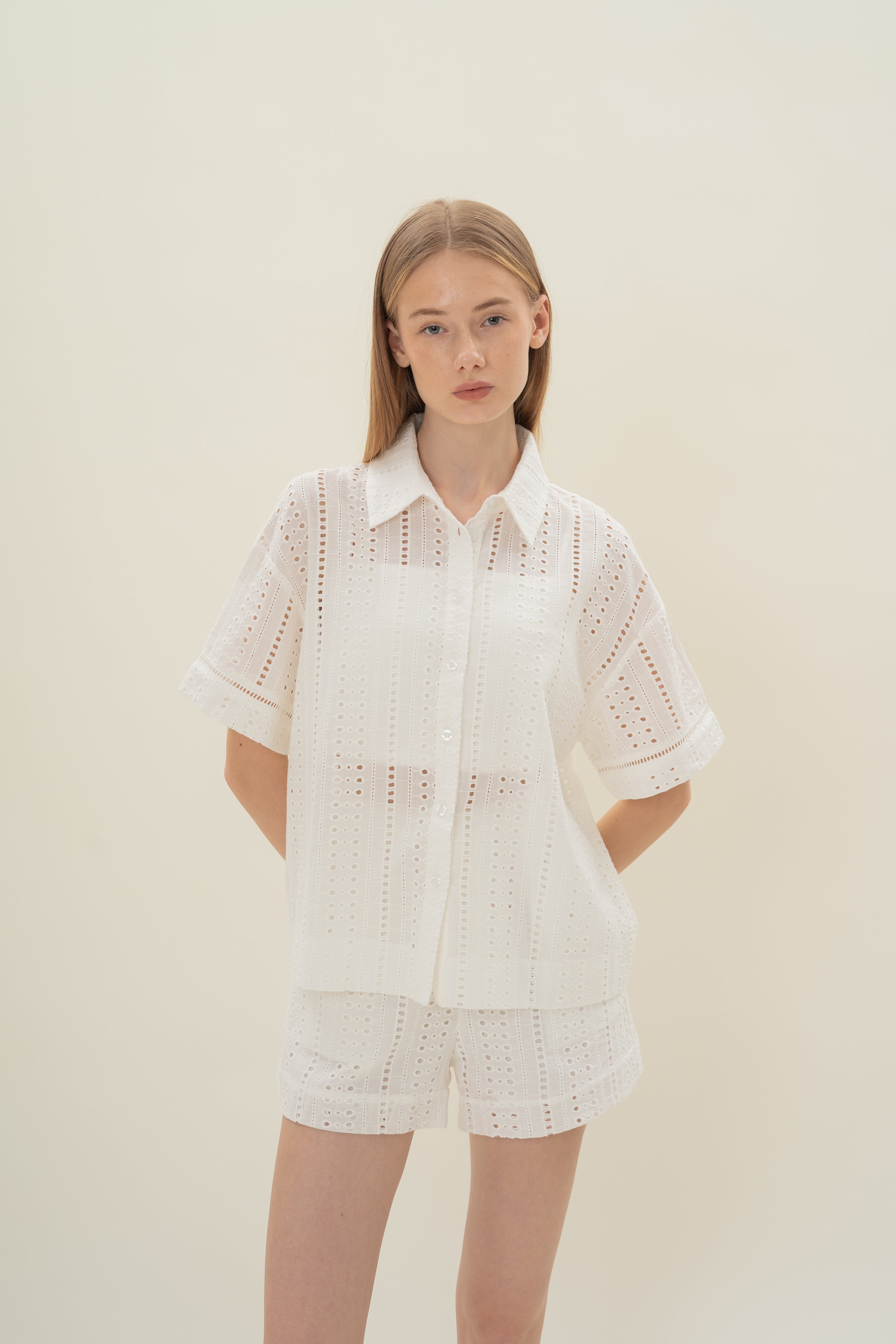 Peru Broderie Anglaise Relaxed Overshirt in White