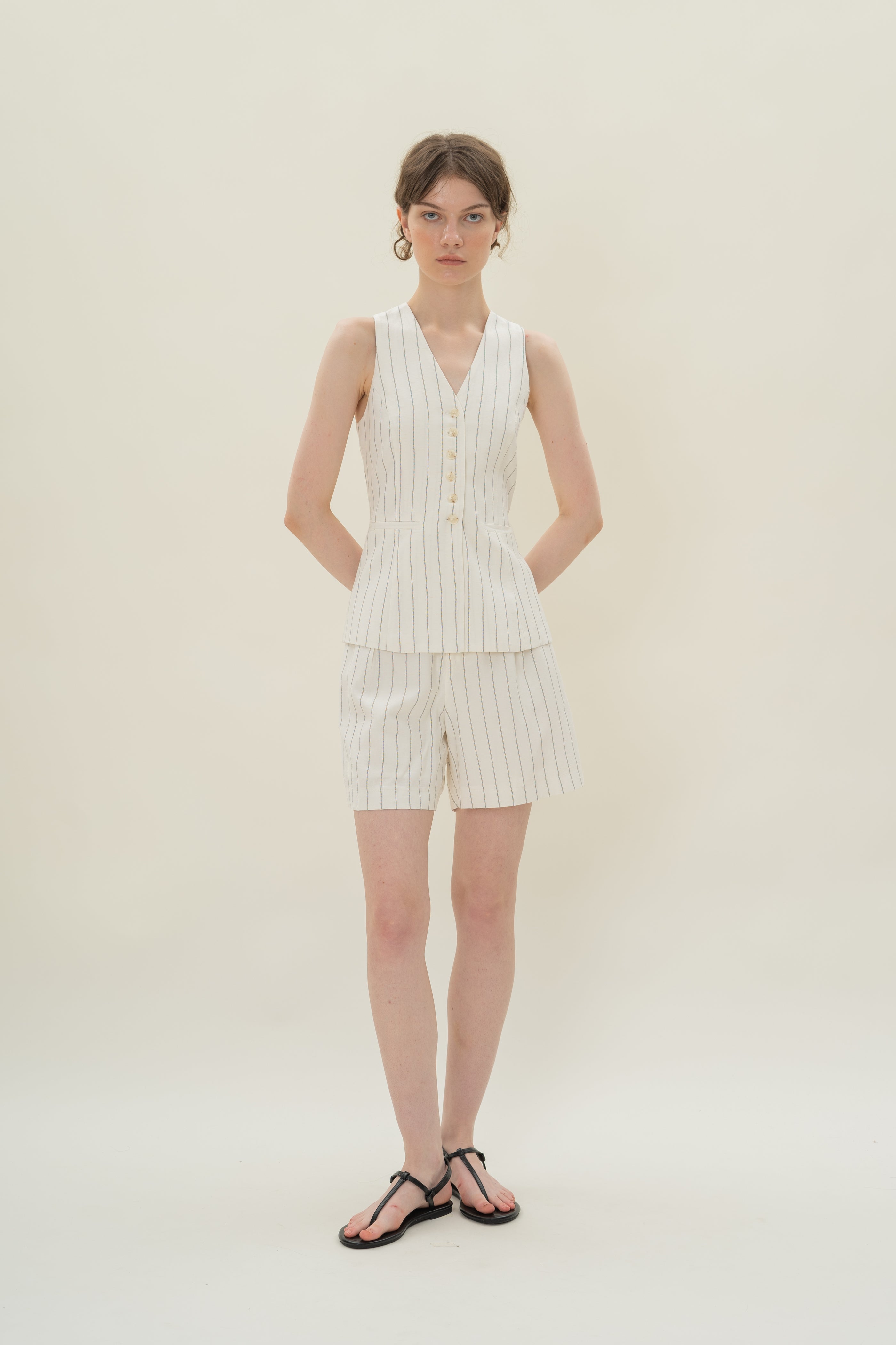 Pleated Linen Long Shorts in White Stripes