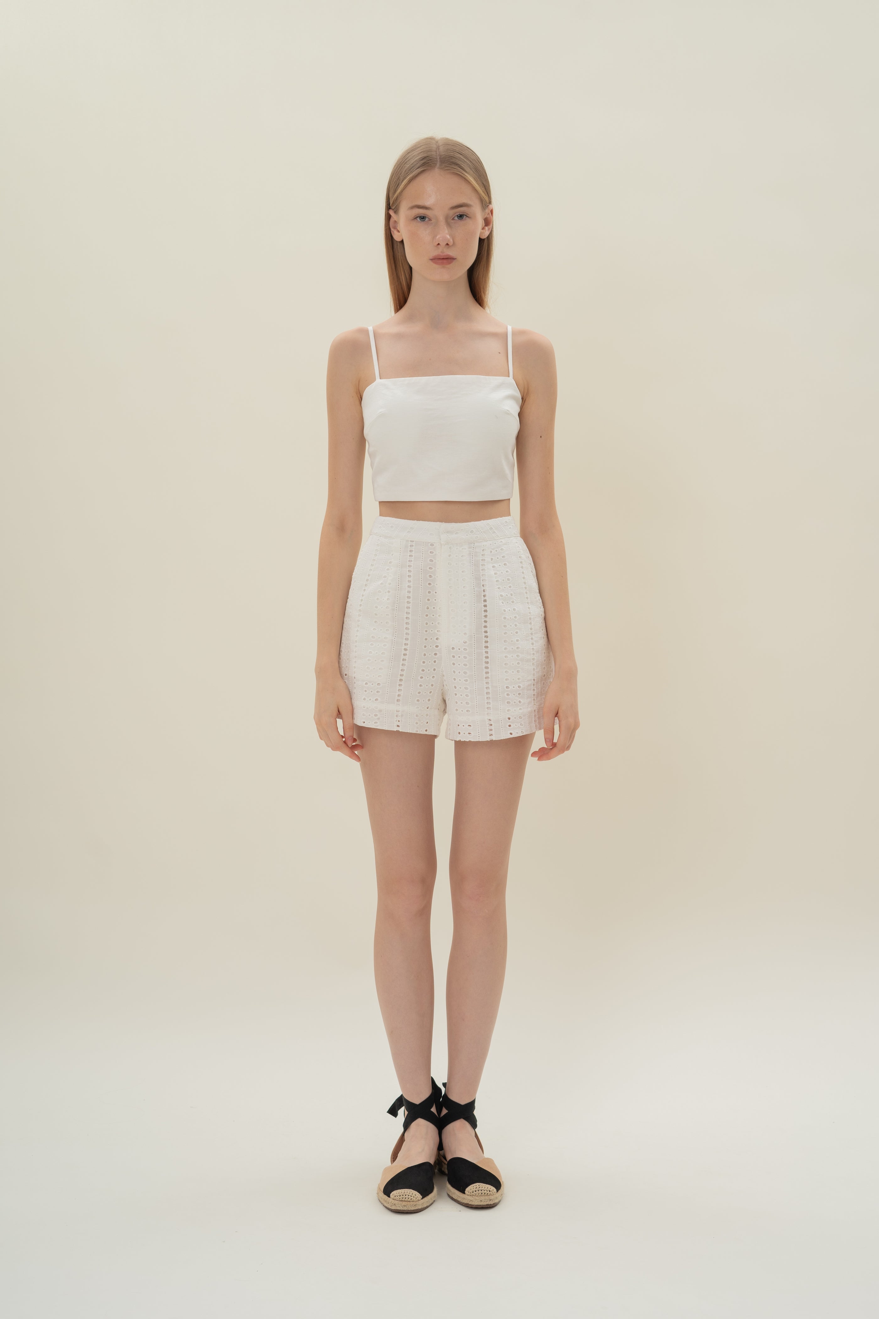 Peru Broderie Anglaise Shorts in White