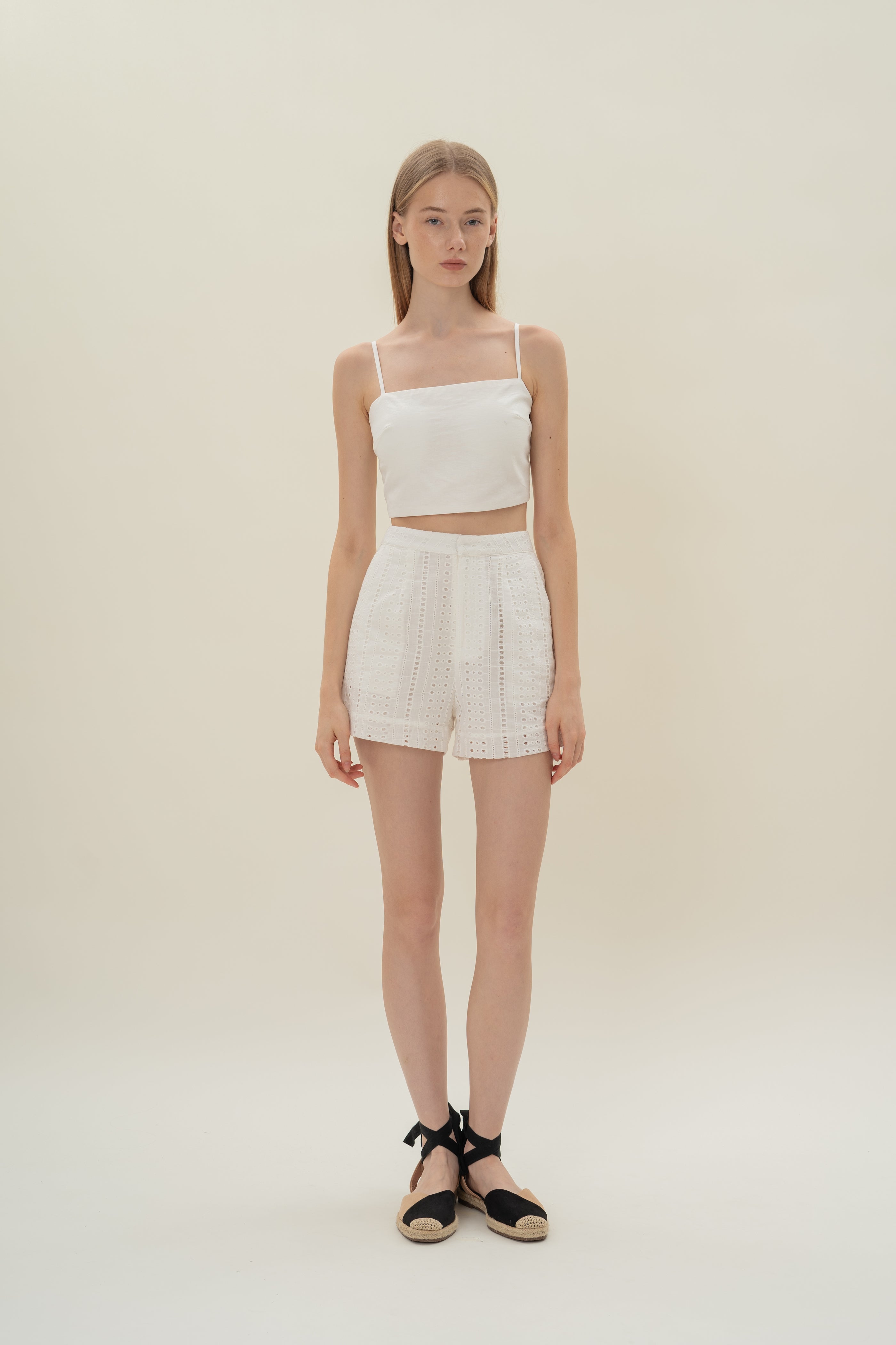 Peru Broderie Anglaise Shorts in White