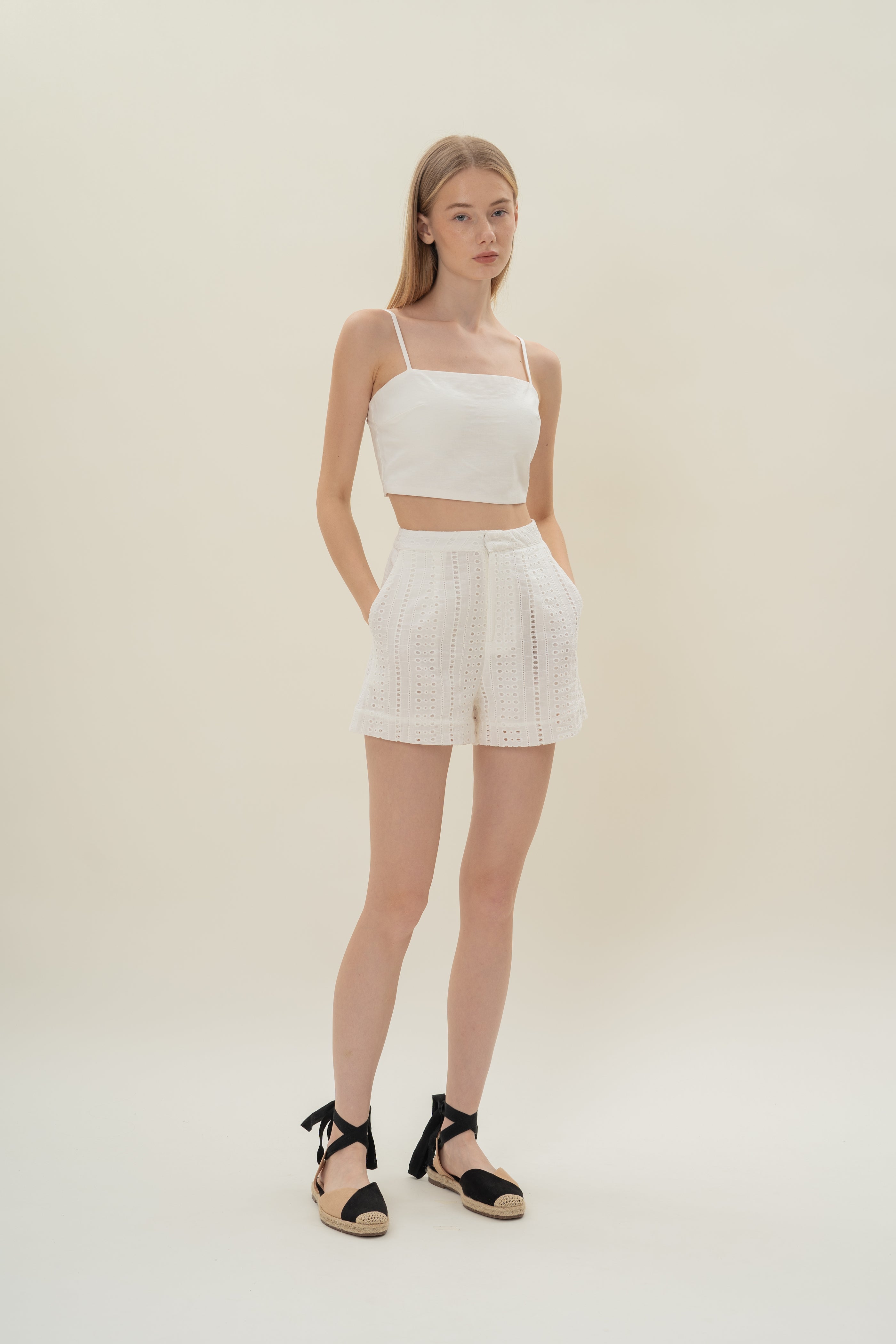 Peru Broderie Anglaise Shorts in White