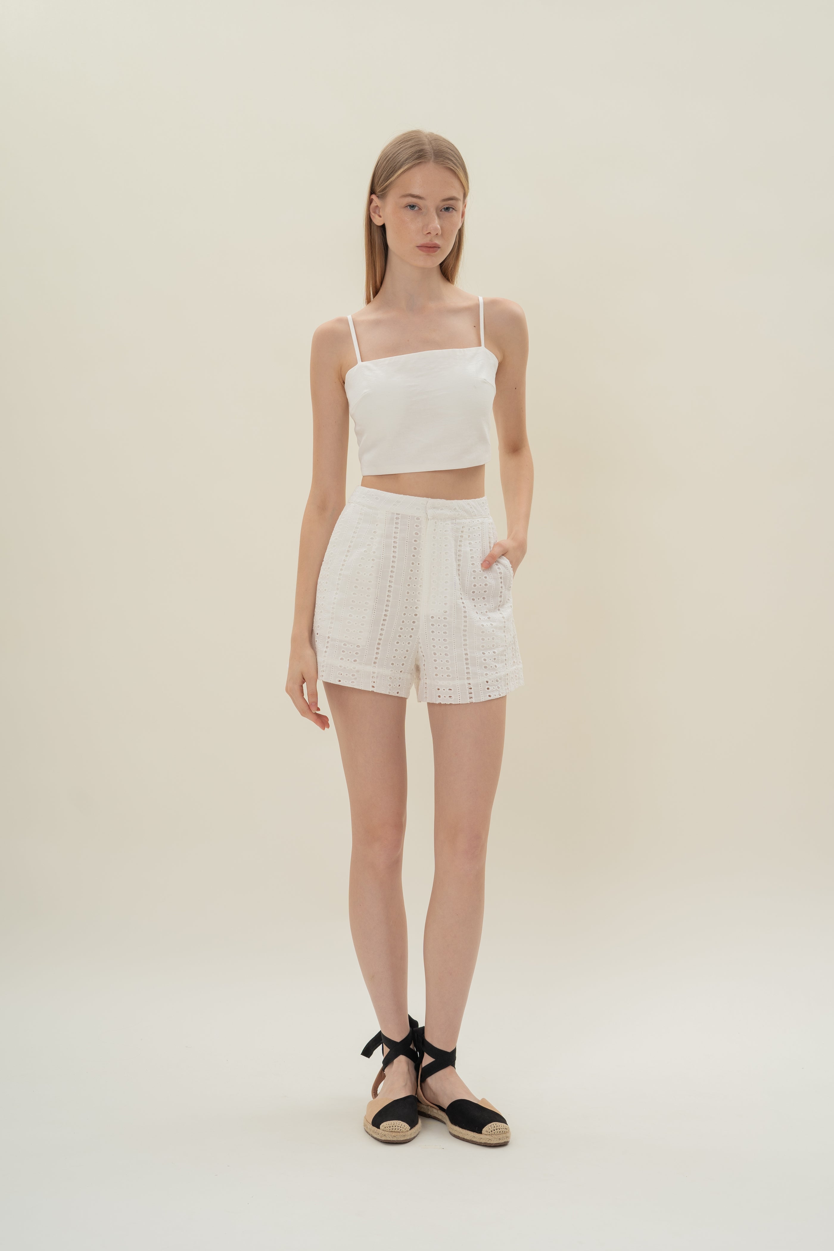 Peru Broderie Anglaise Shorts in White