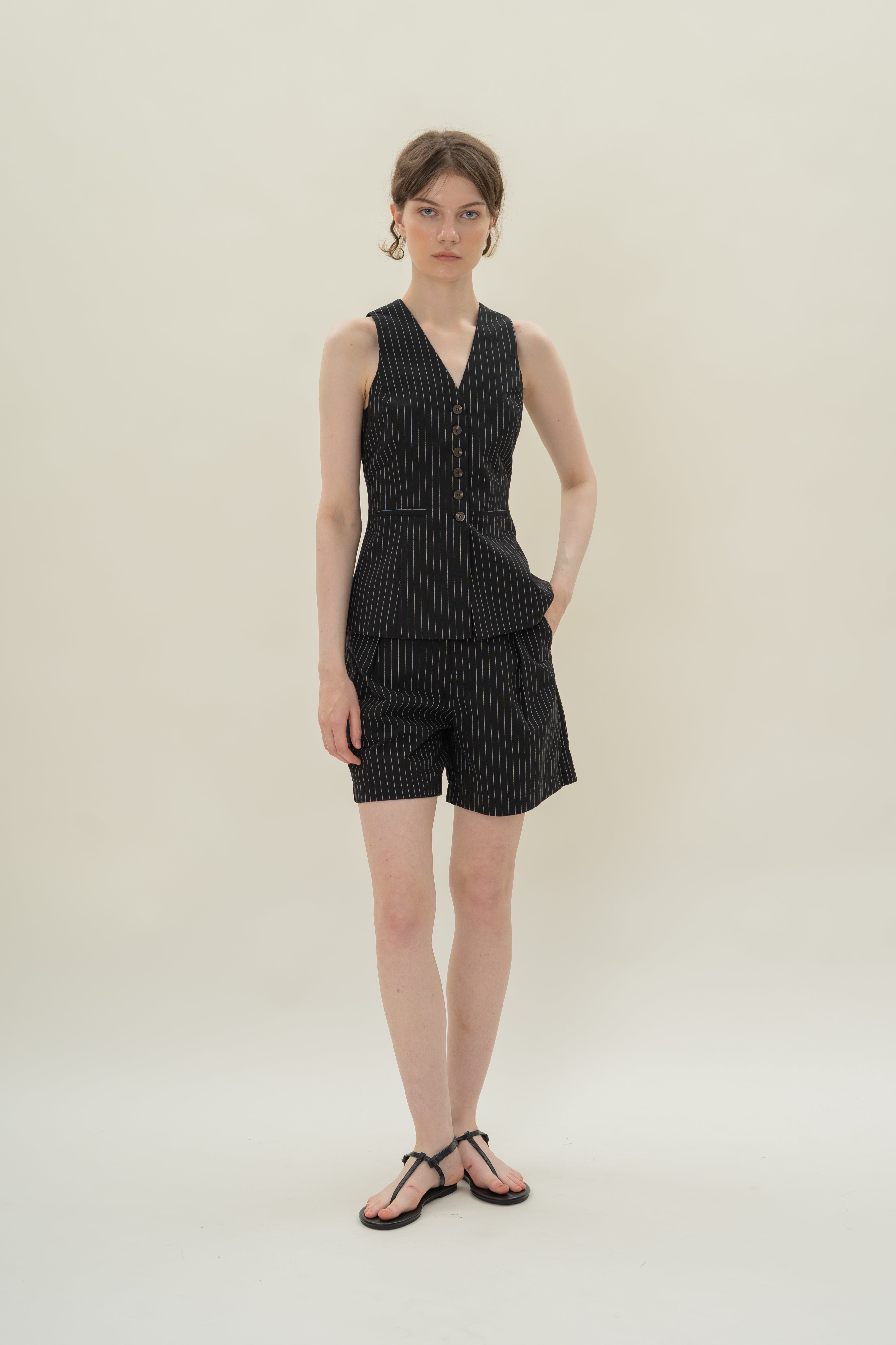 Pleated Linen Long Shorts in Black Stripes