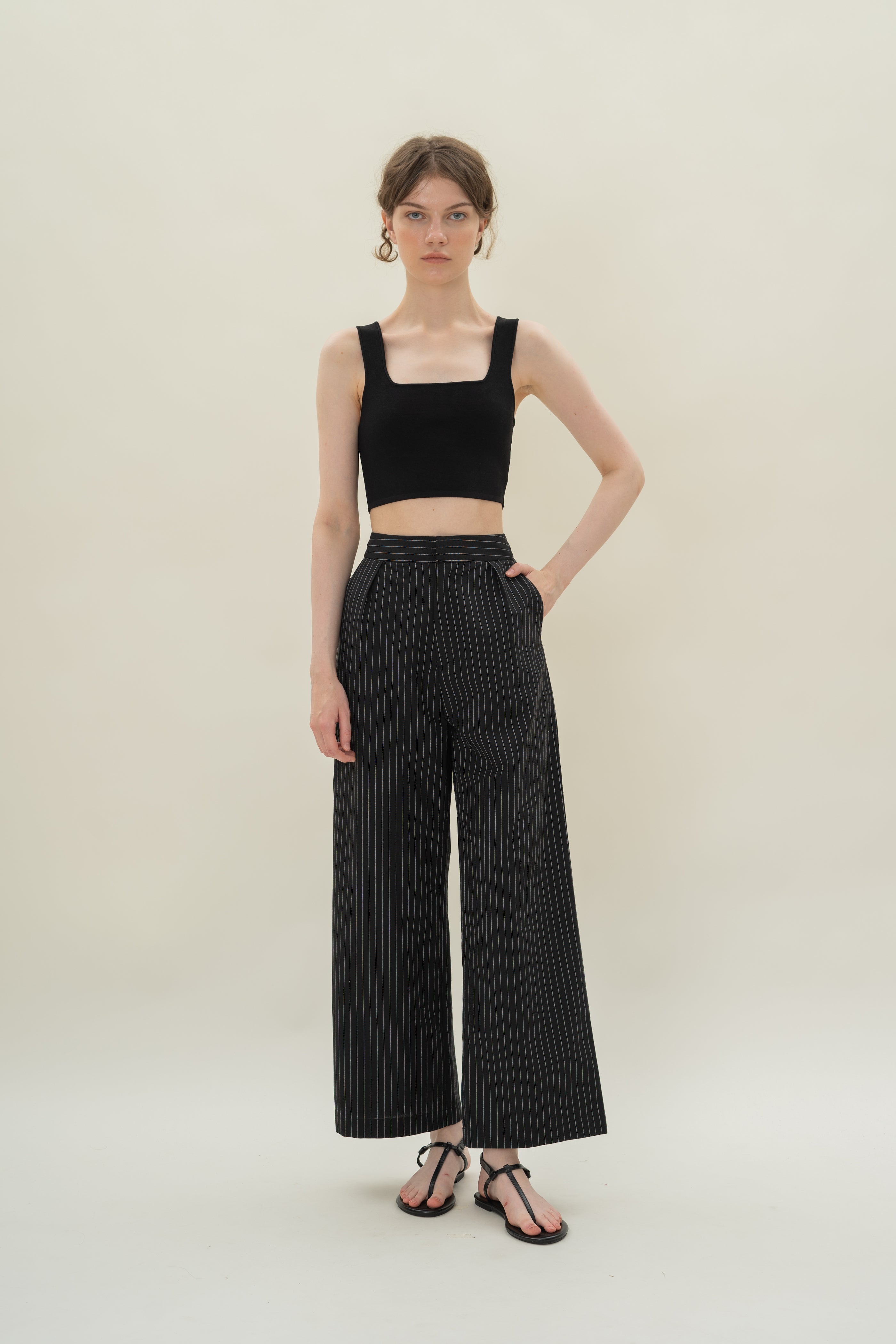 Pleated Linen Blend Trousers in Black Stripes