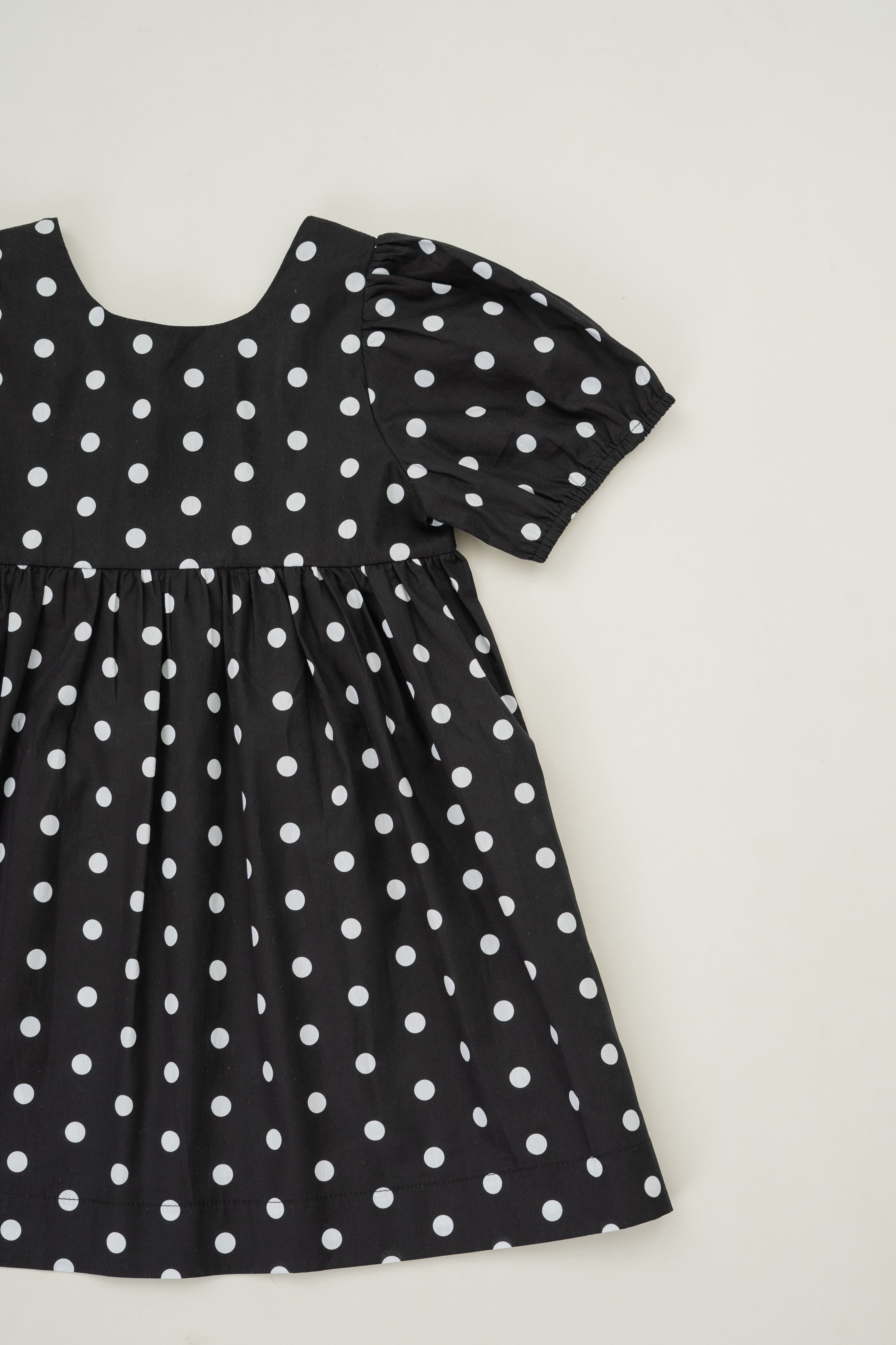 Mini Tie Back Short Sleeve Dress in Polka Dot