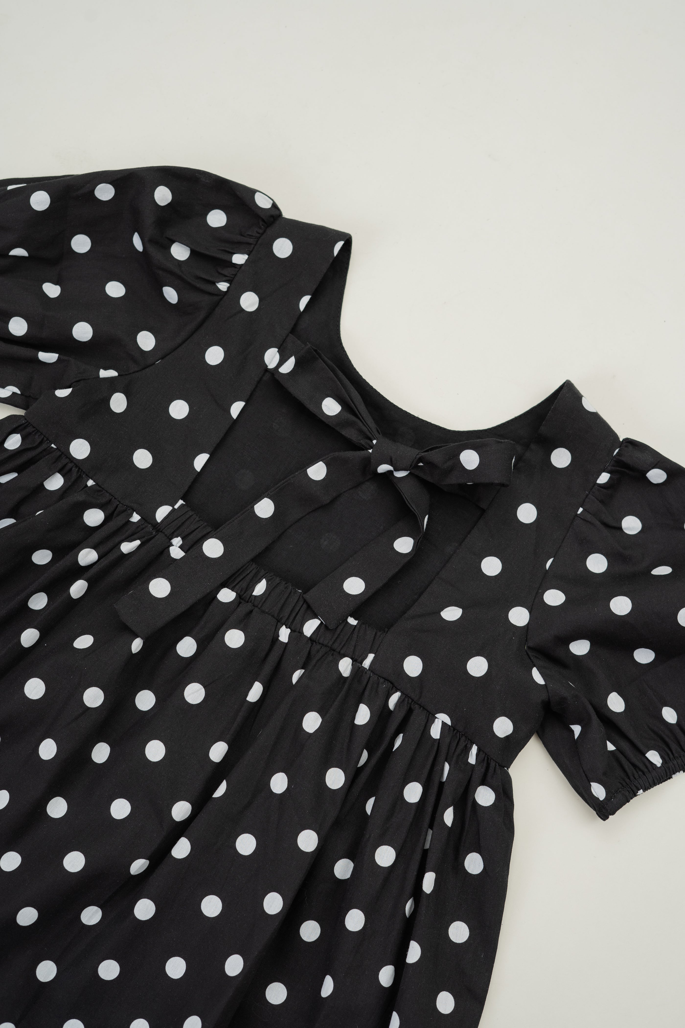 Mini Tie Back Short Sleeve Dress in Polka Dot