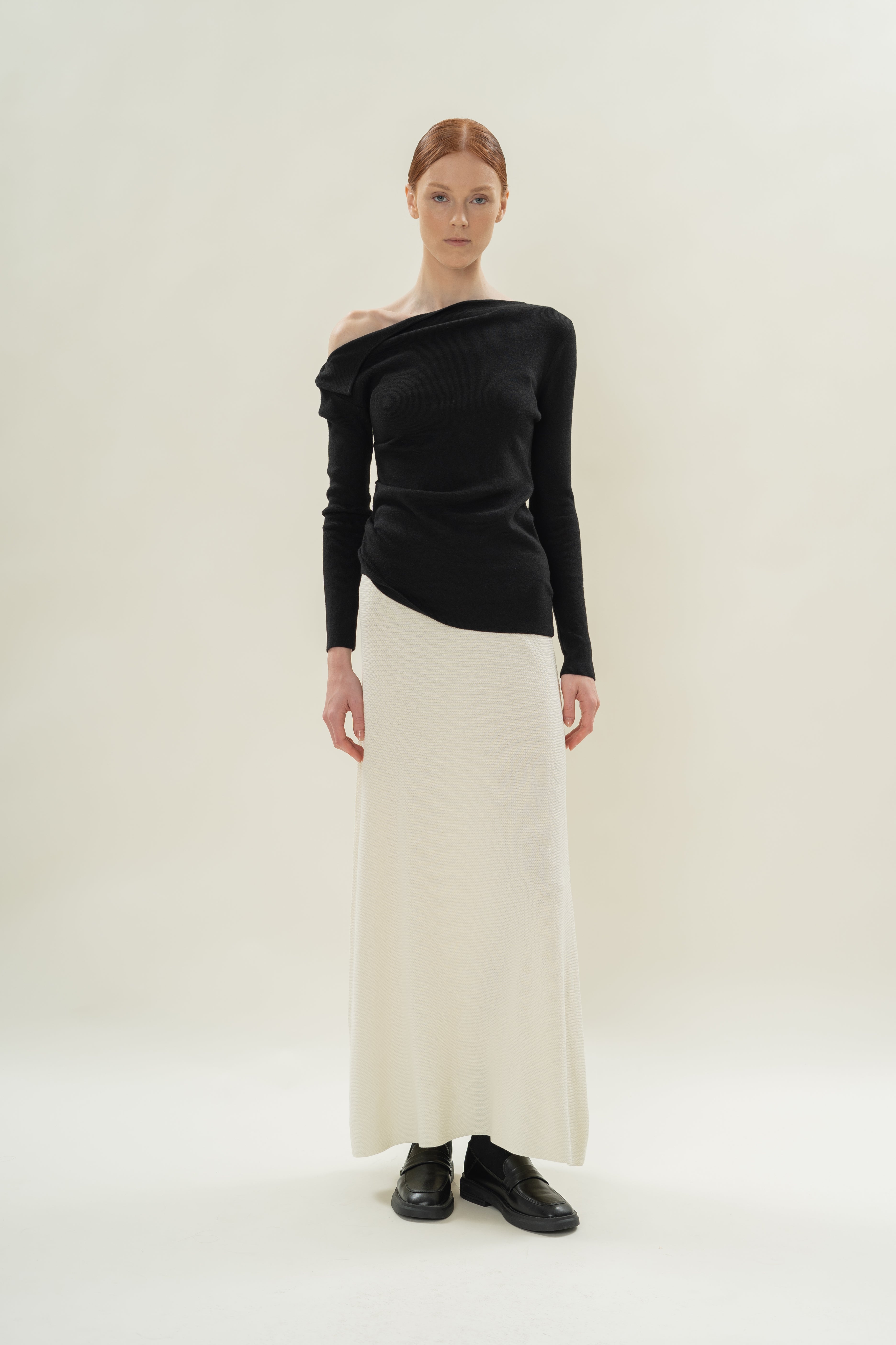 Foldover Neckline Long Sleeve Knit Top in Black