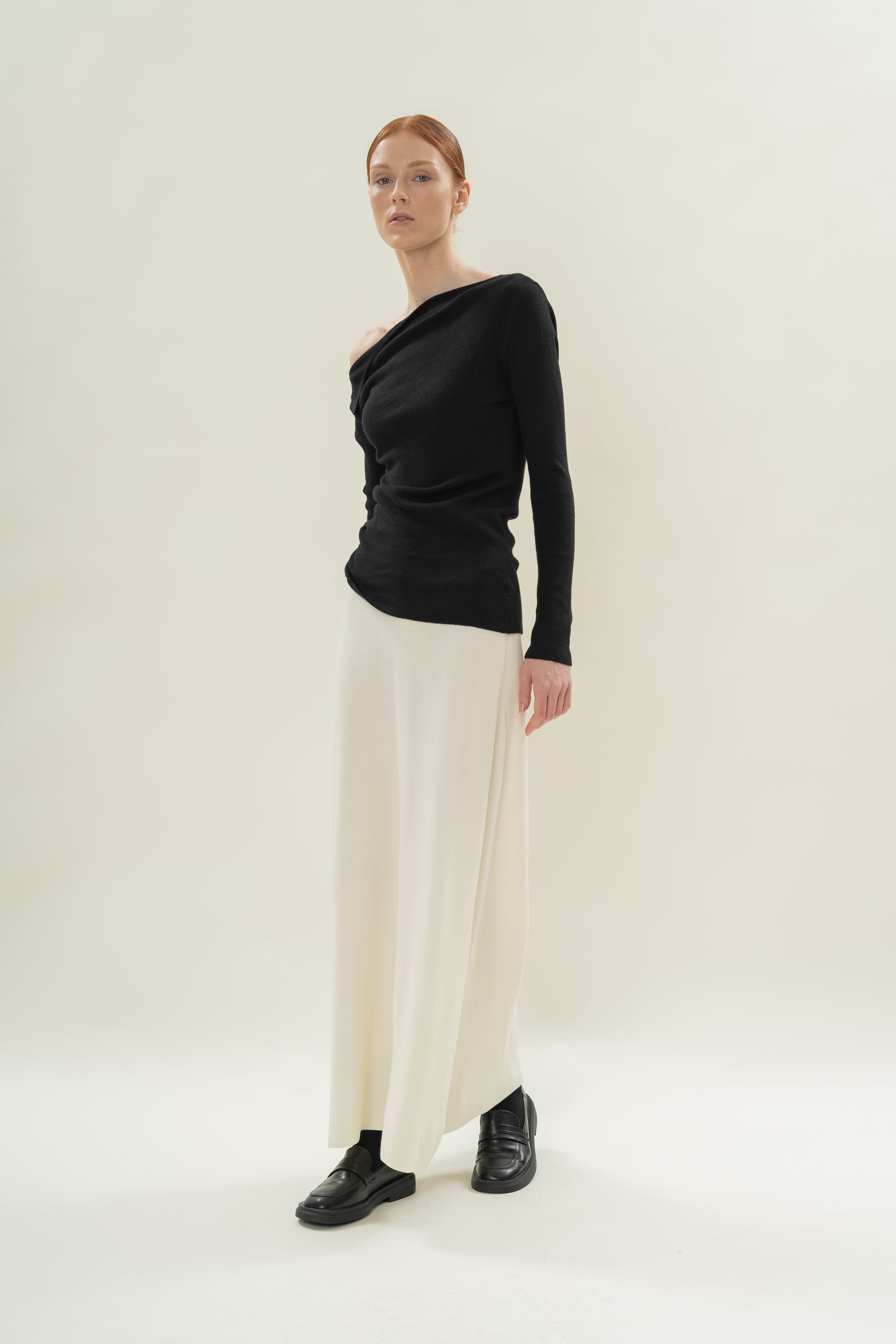 Foldover Neckline Long Sleeve Knit Top in Black