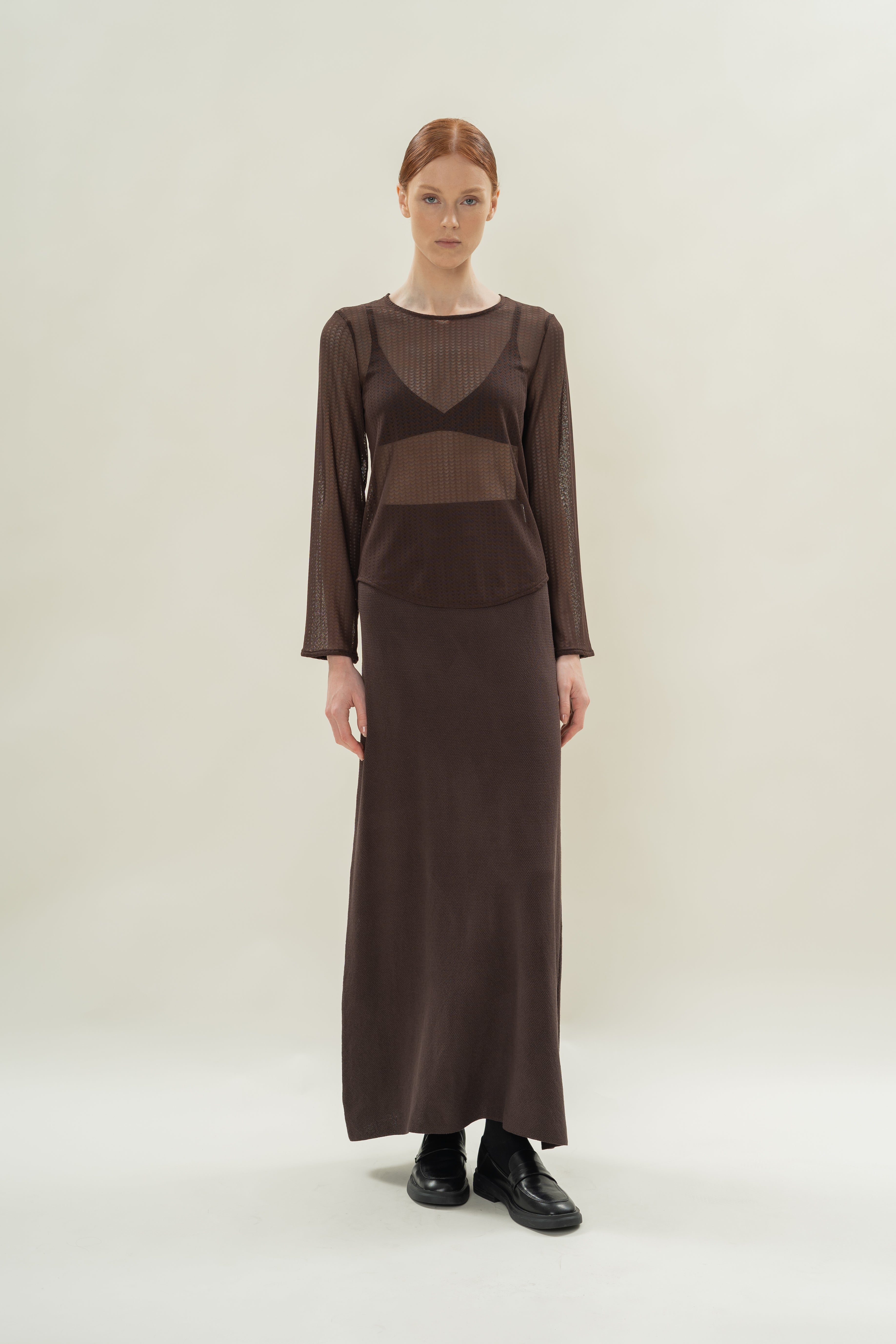 Stretch-Mesh Long Sleeved Top in Soil