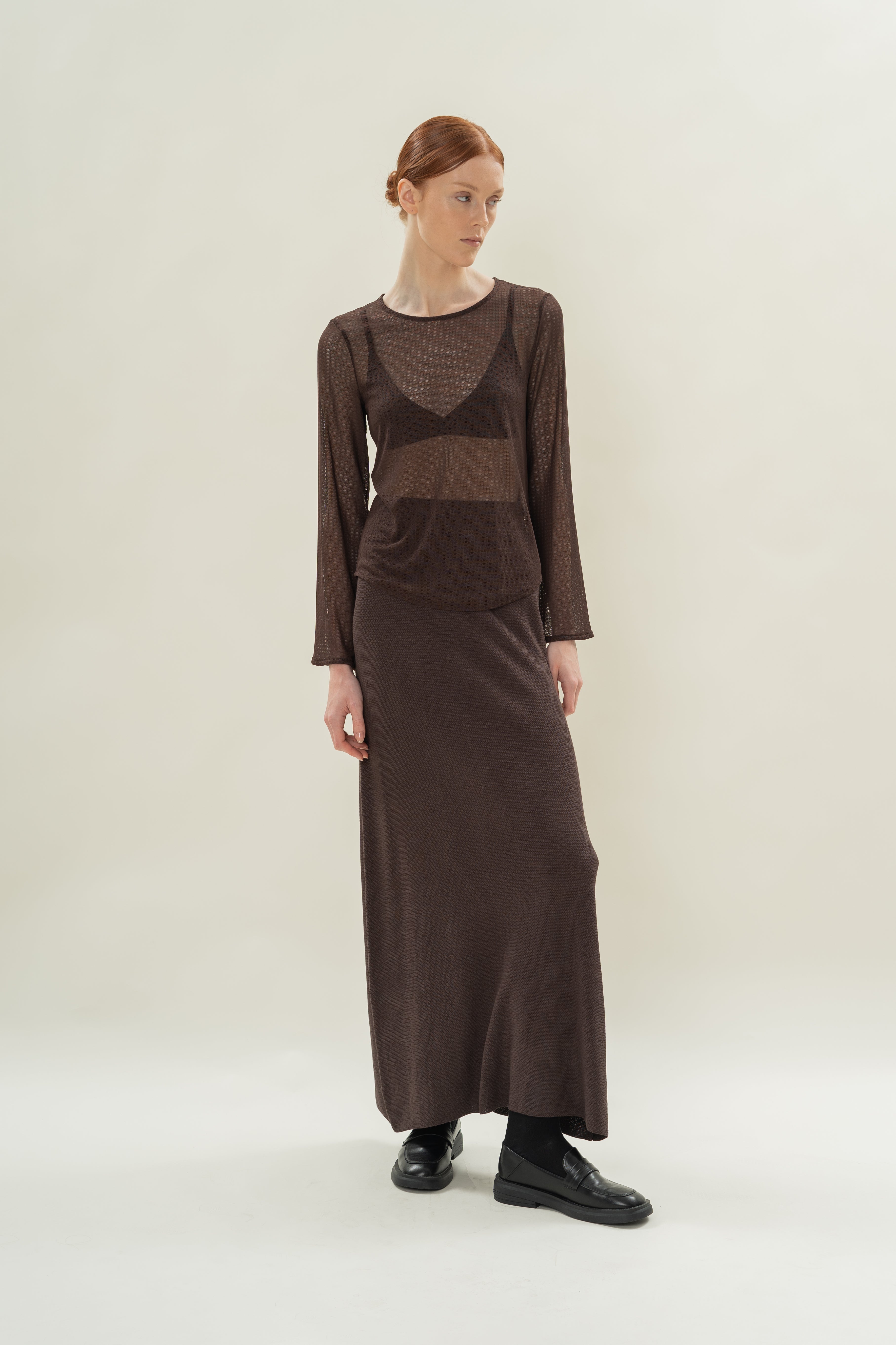 Stretch-Mesh Long Sleeved Top in Soil