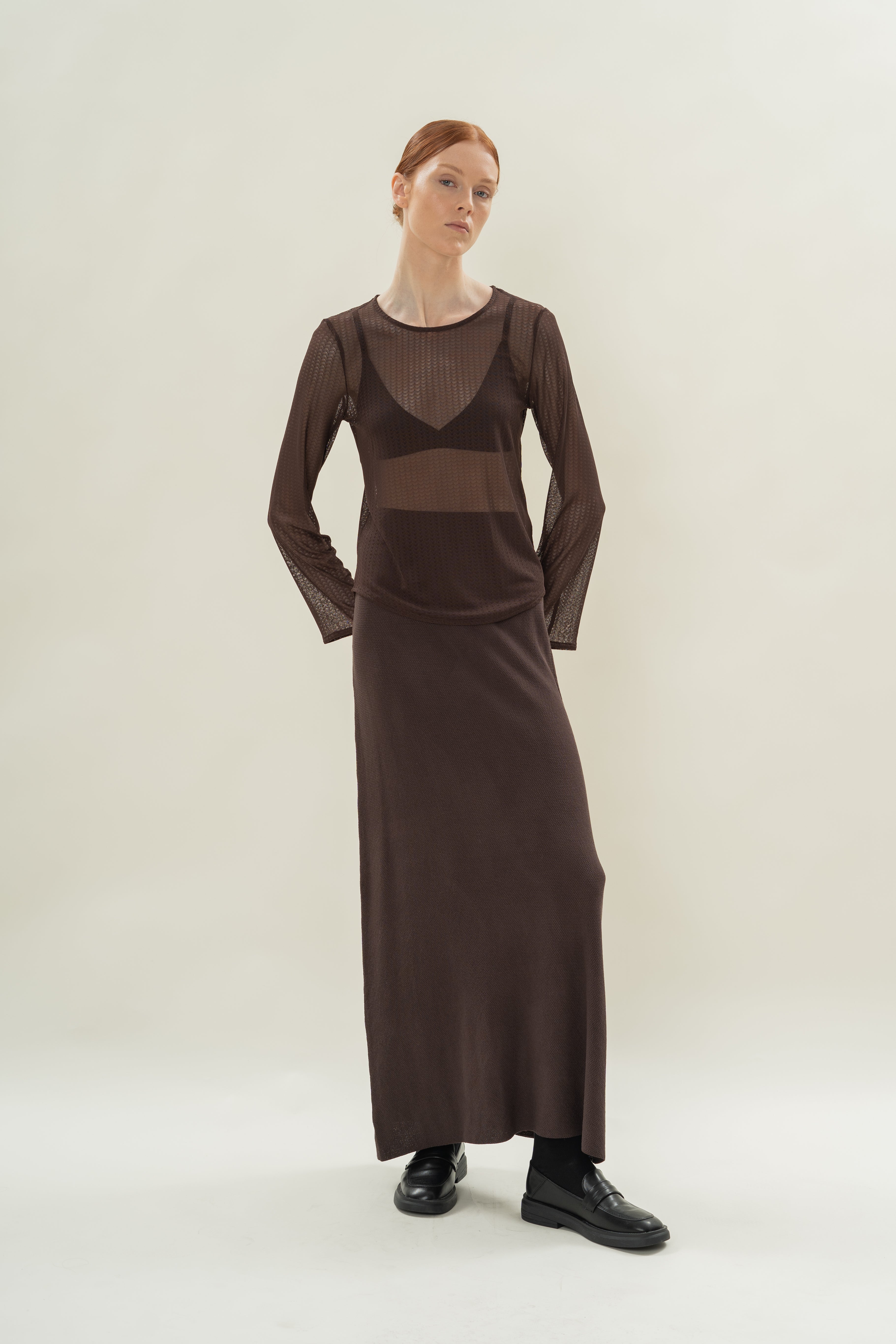 Stretch-Mesh Long Sleeved Top in Soil