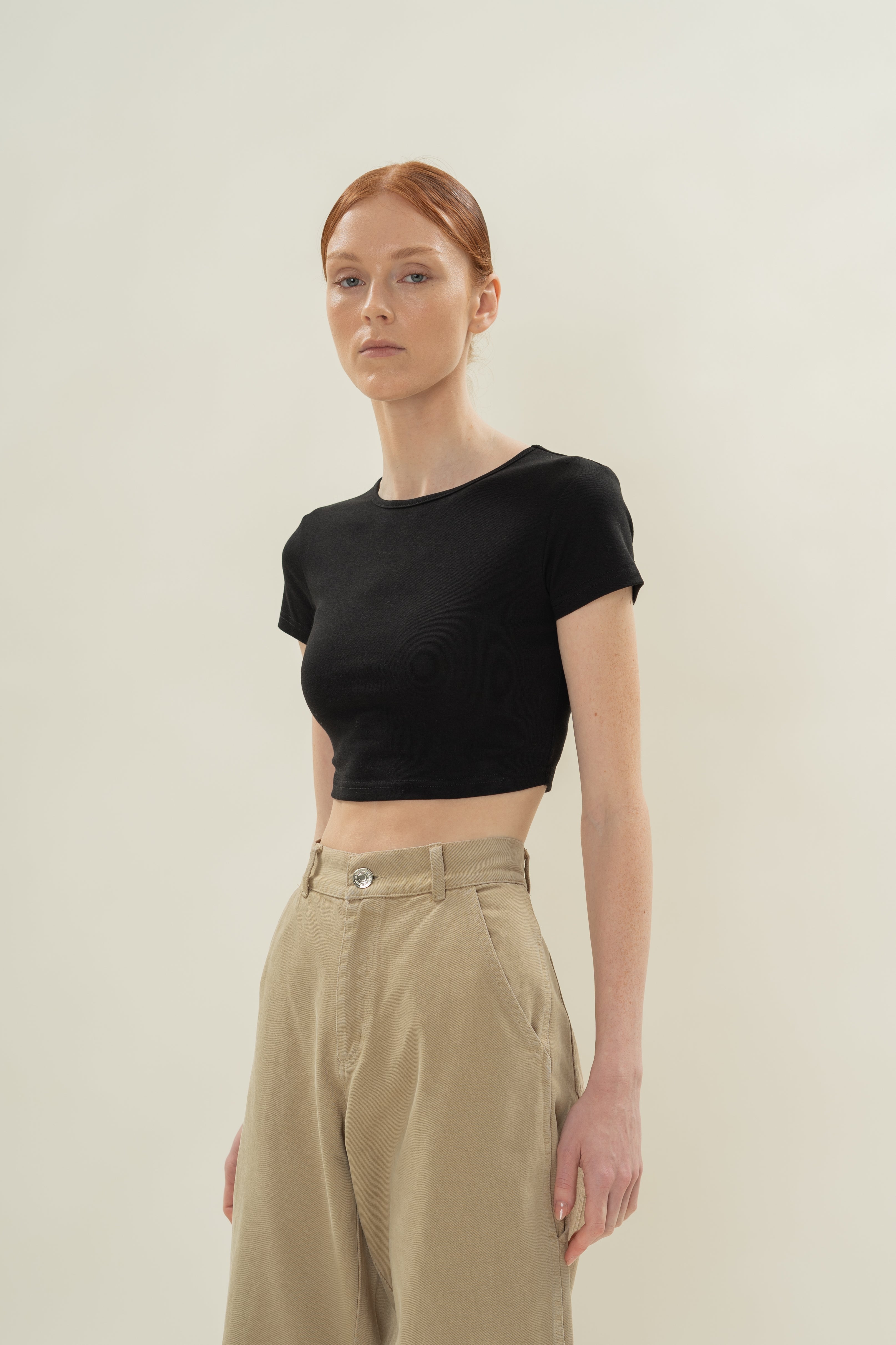 Stretch Cropped Mini Baby Tee in Black
