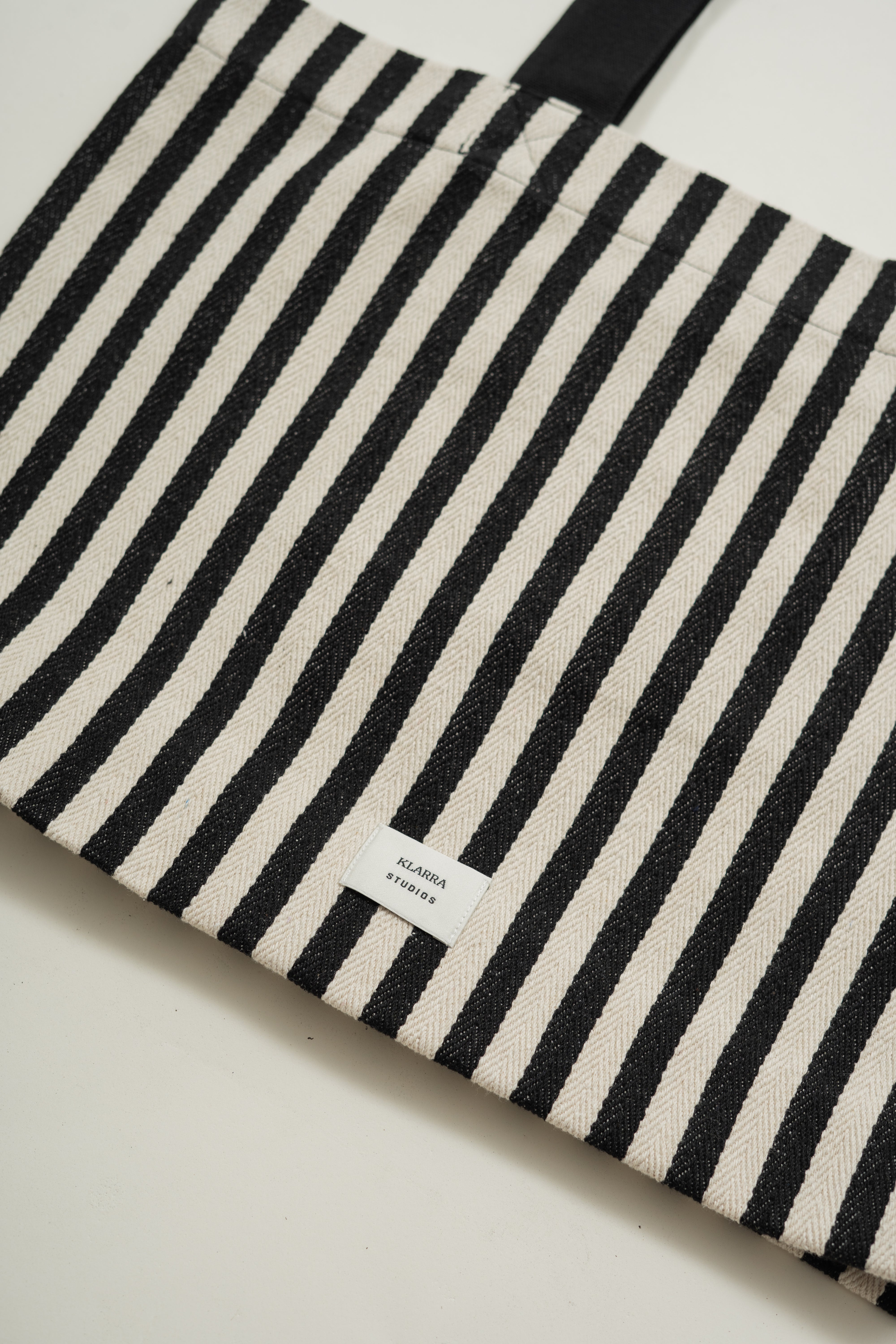 Essential Canvas Tote in Stripe