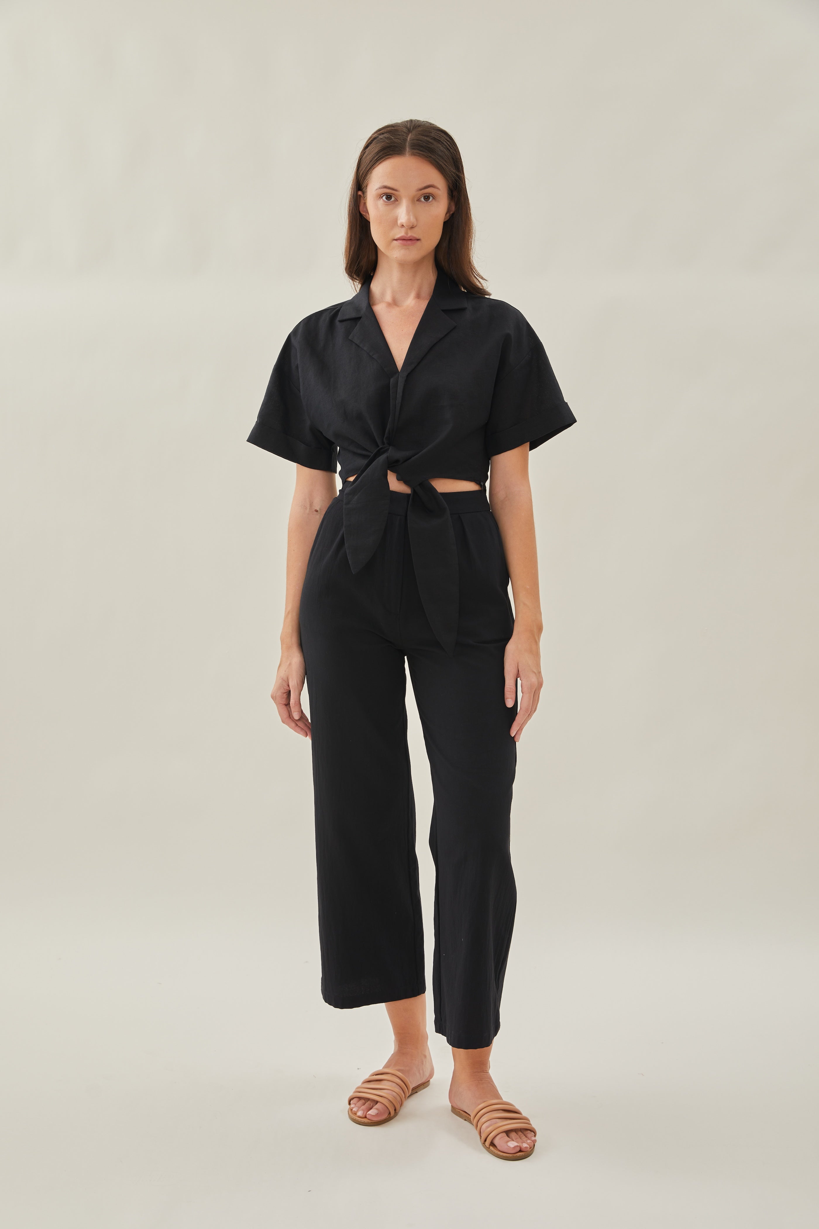 Linen Knotted Shirt in Black