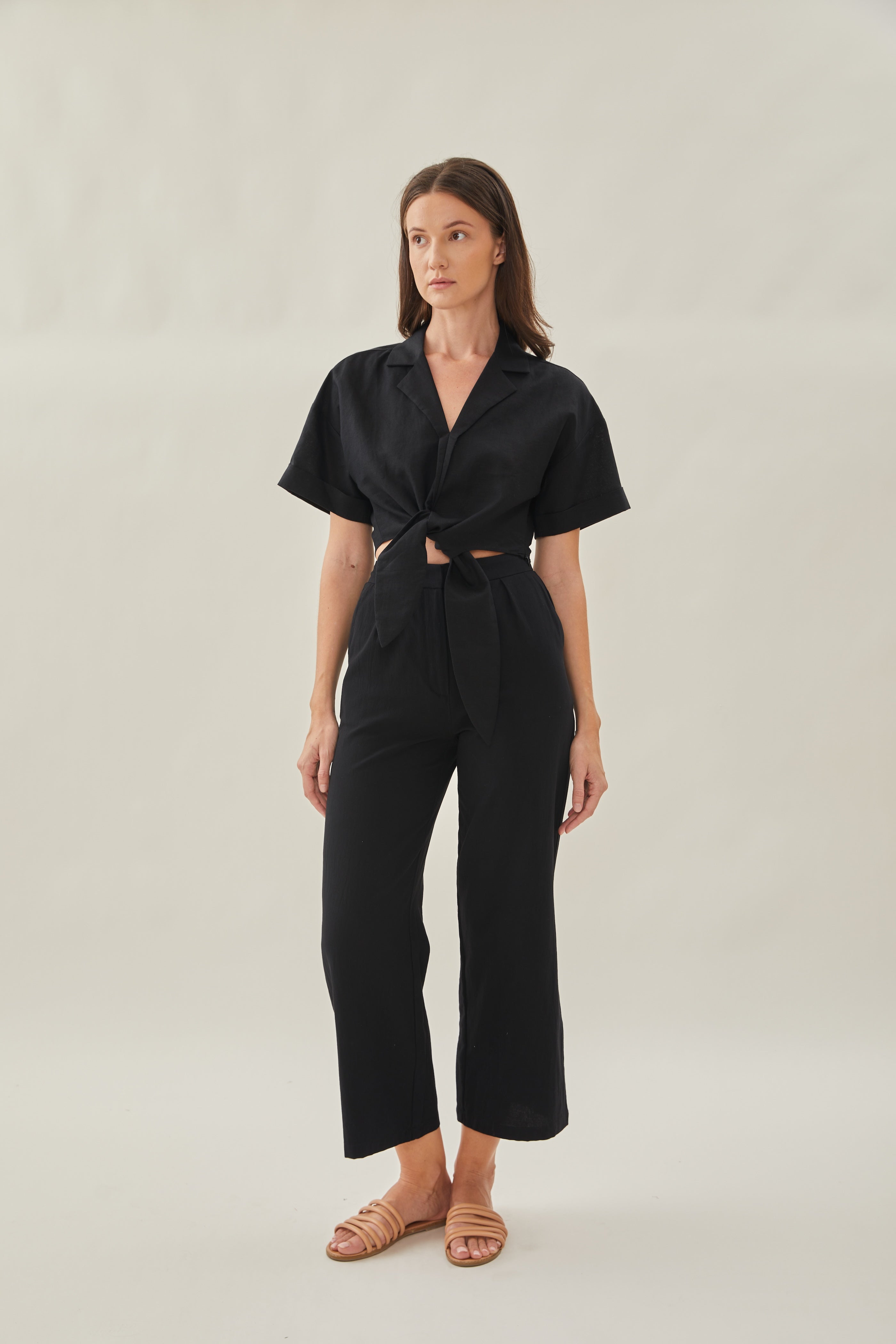 Linen Knotted Shirt in Black
