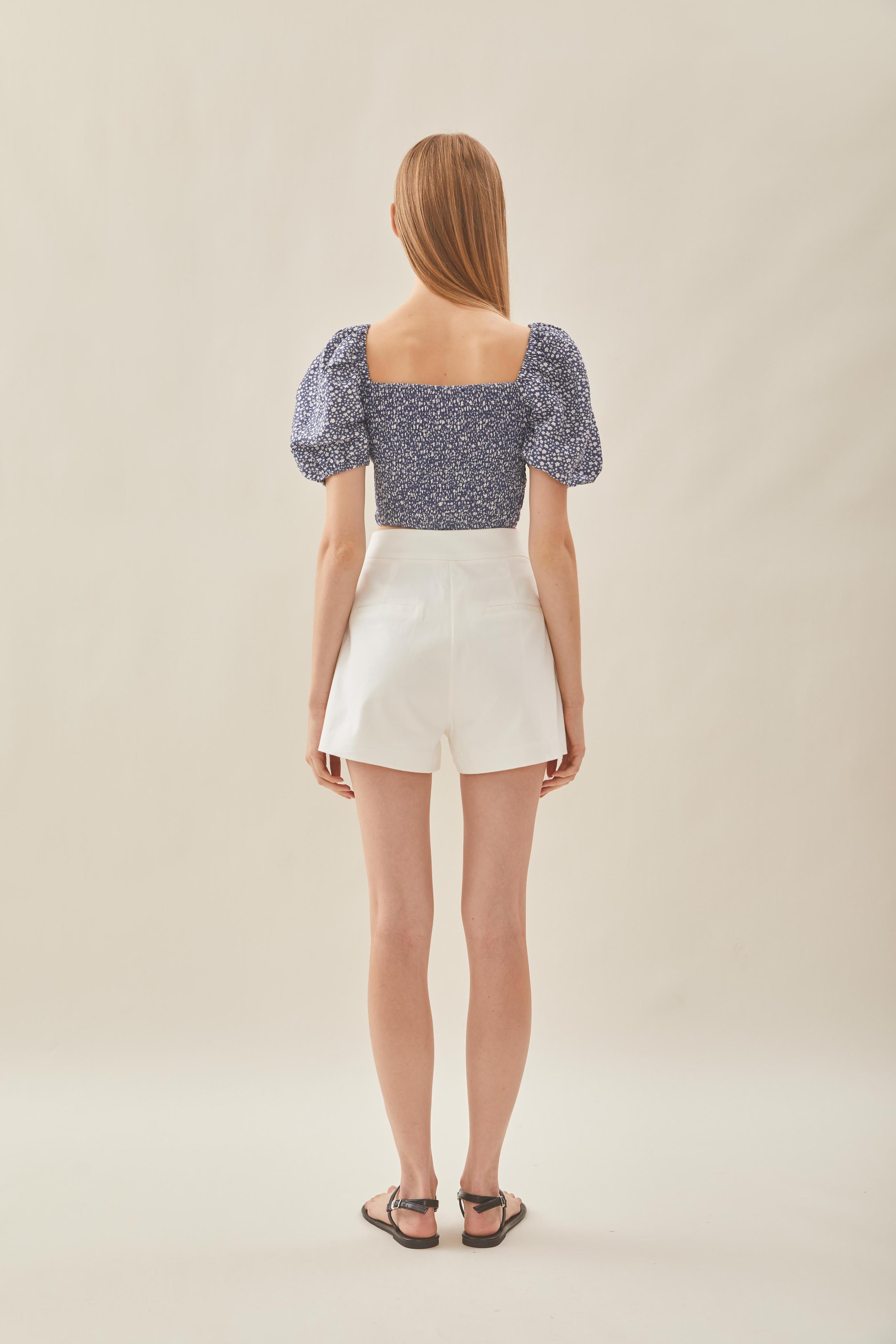 Puffed Sleeved Shirred Top in Moonlight Bloom