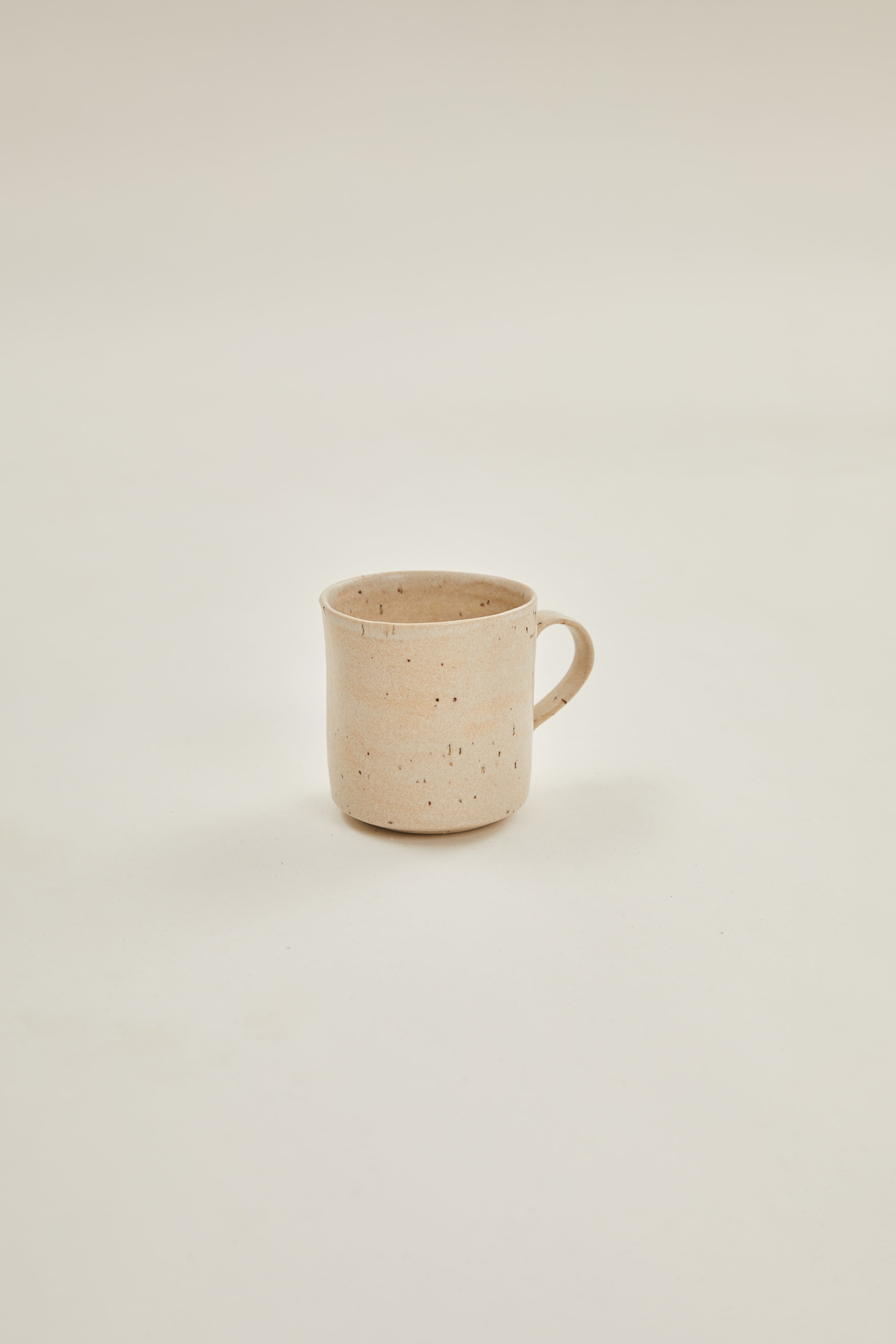 Mug with Organic Rim in Sandstone