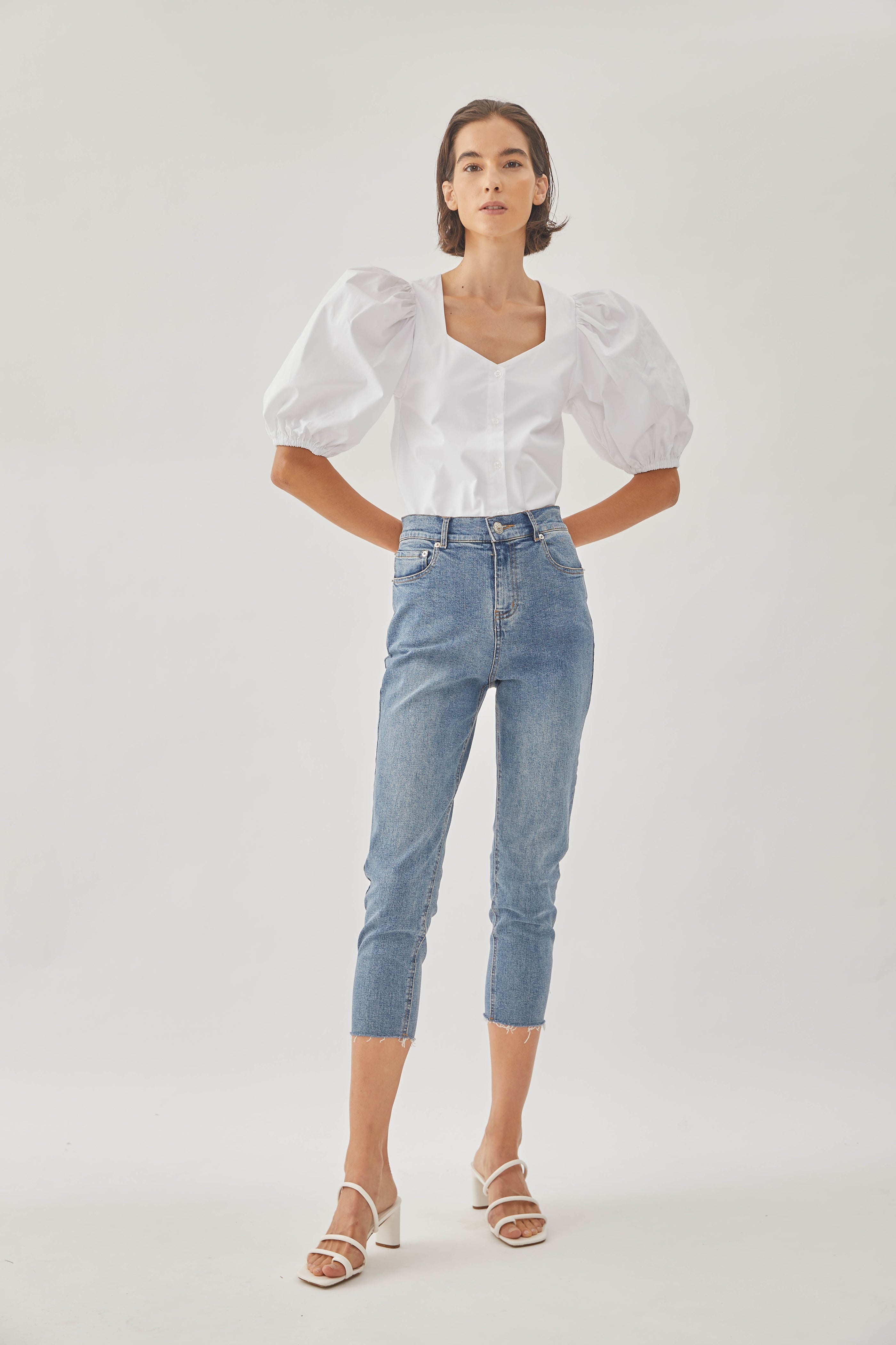 Cotton Puffed Sleeved Top in White