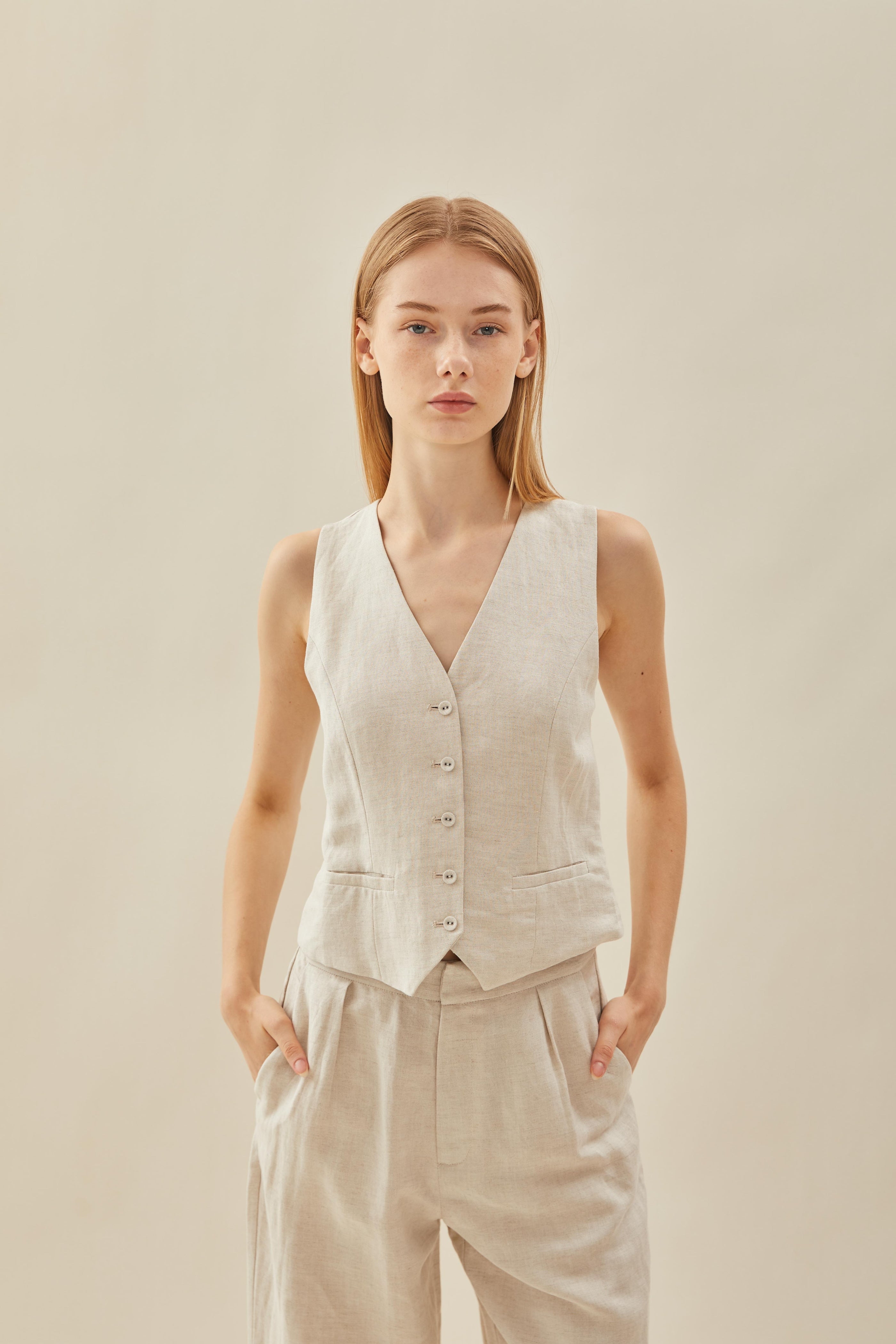 Linen Waistcoat in Natural