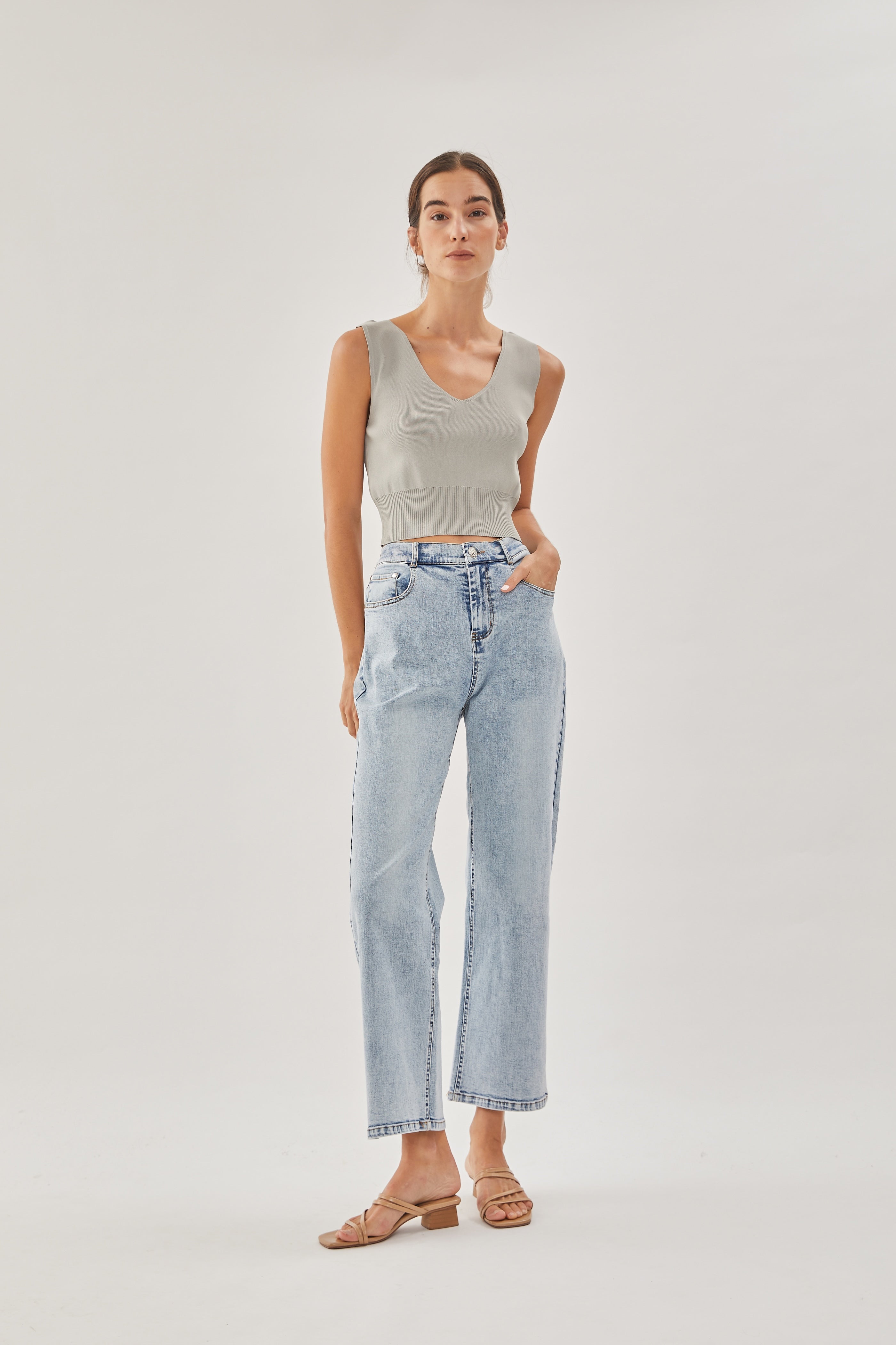 Sweater Cropped Knit Vest in Mist
