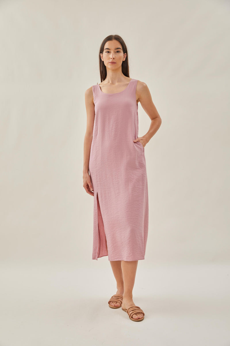 Relaxed Sleeveless Scoop Neck Dress in Pink