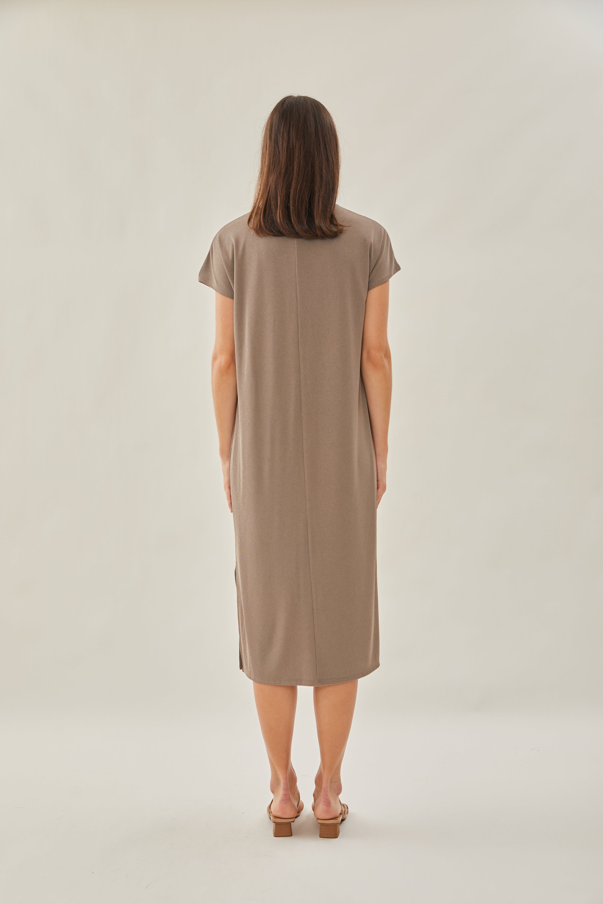 Relaxed Midi Dress in Taupe