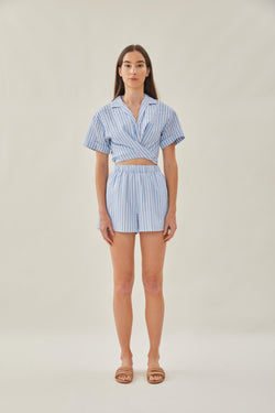 Knotted Cropped Shirt in Stripe Blue