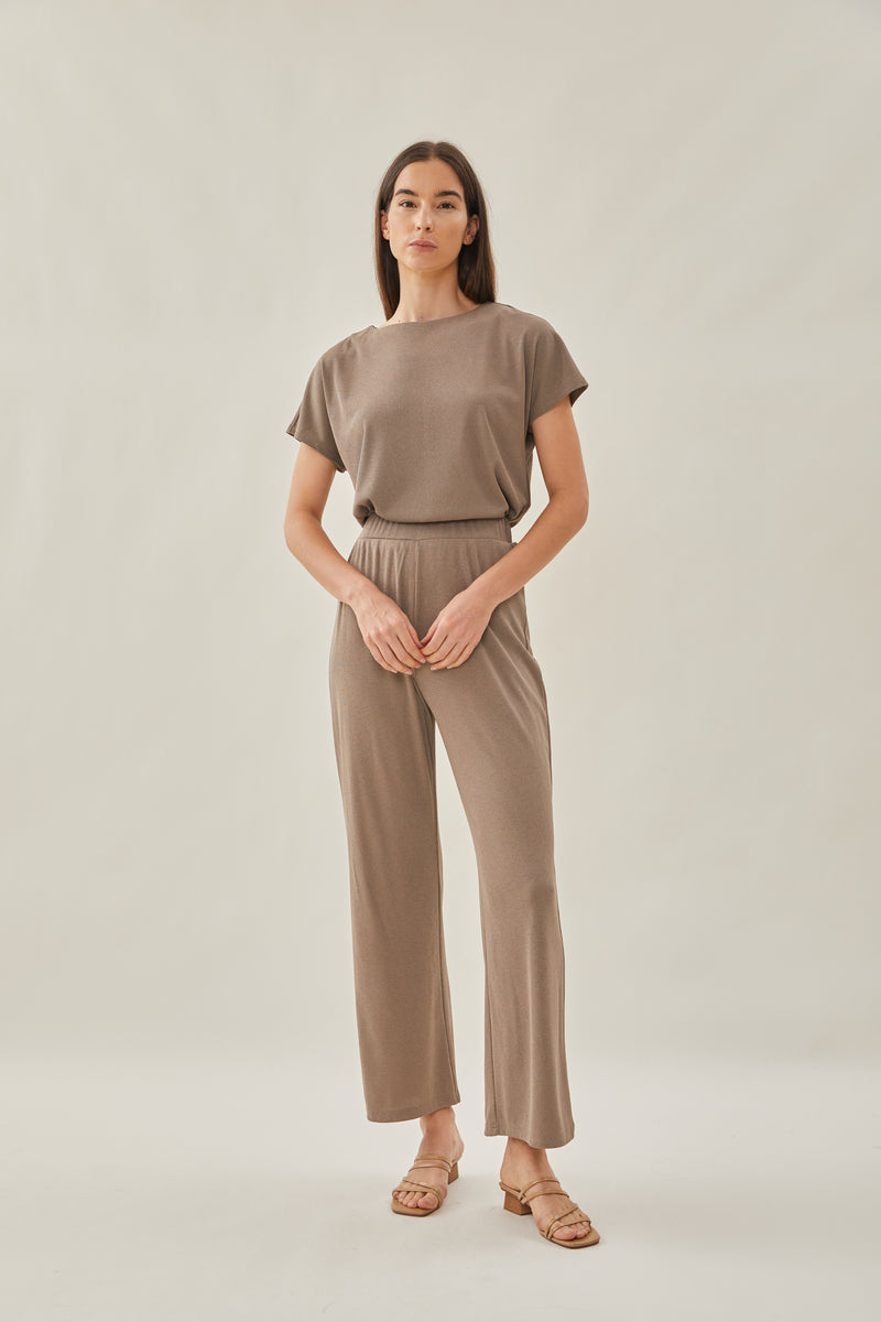 Classic Relaxed Pants in Taupe