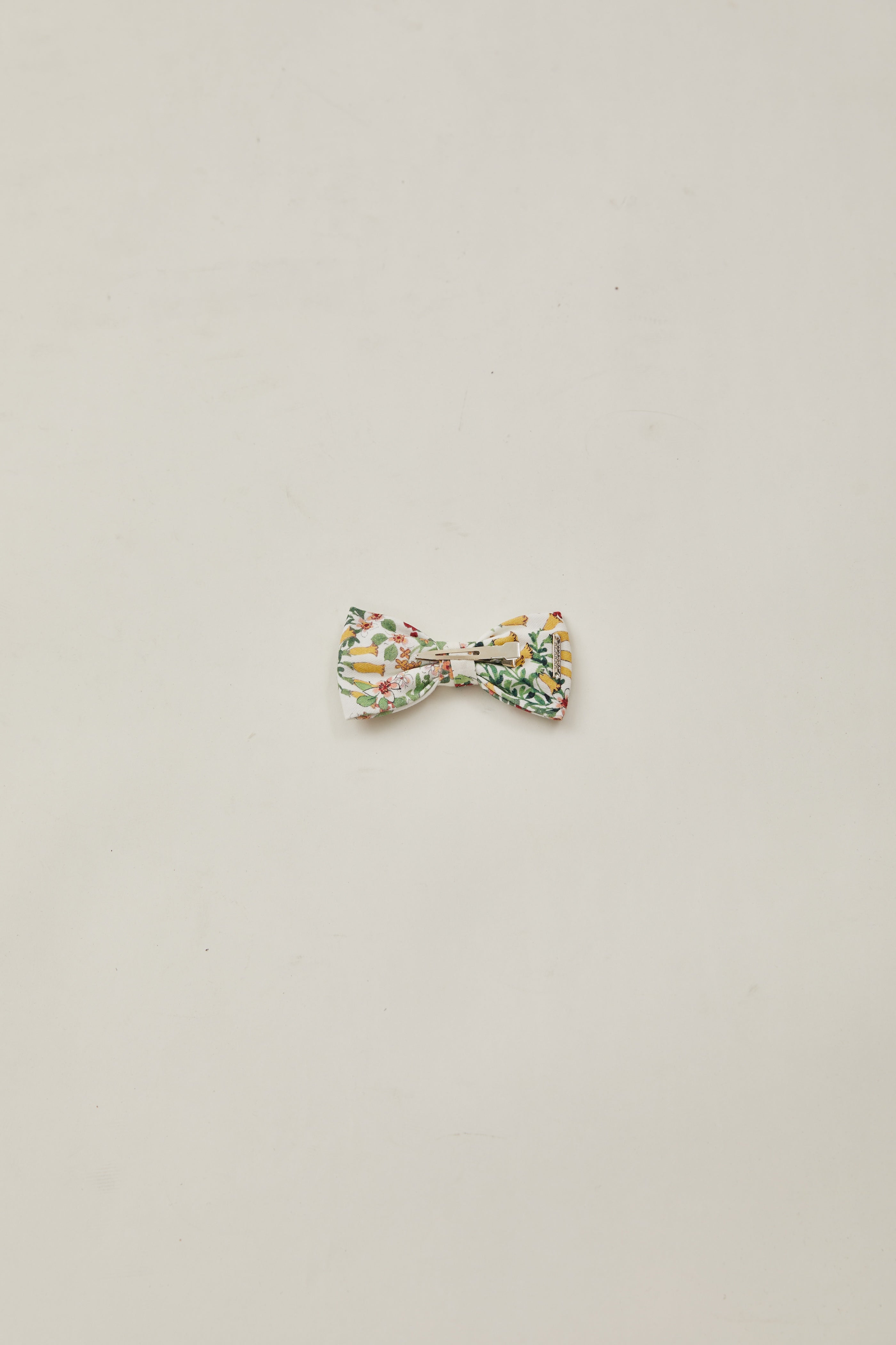 Bow Clip in Botany