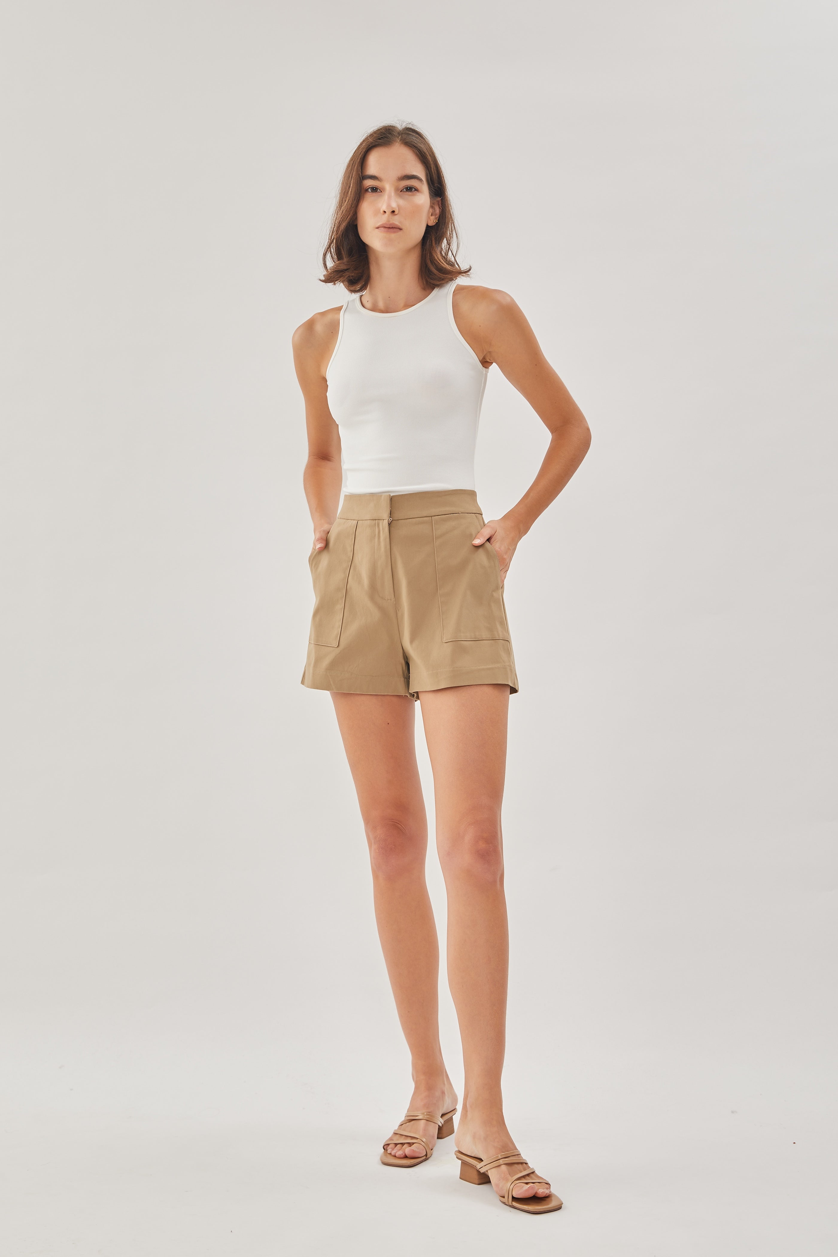 Box Shorts in Khaki