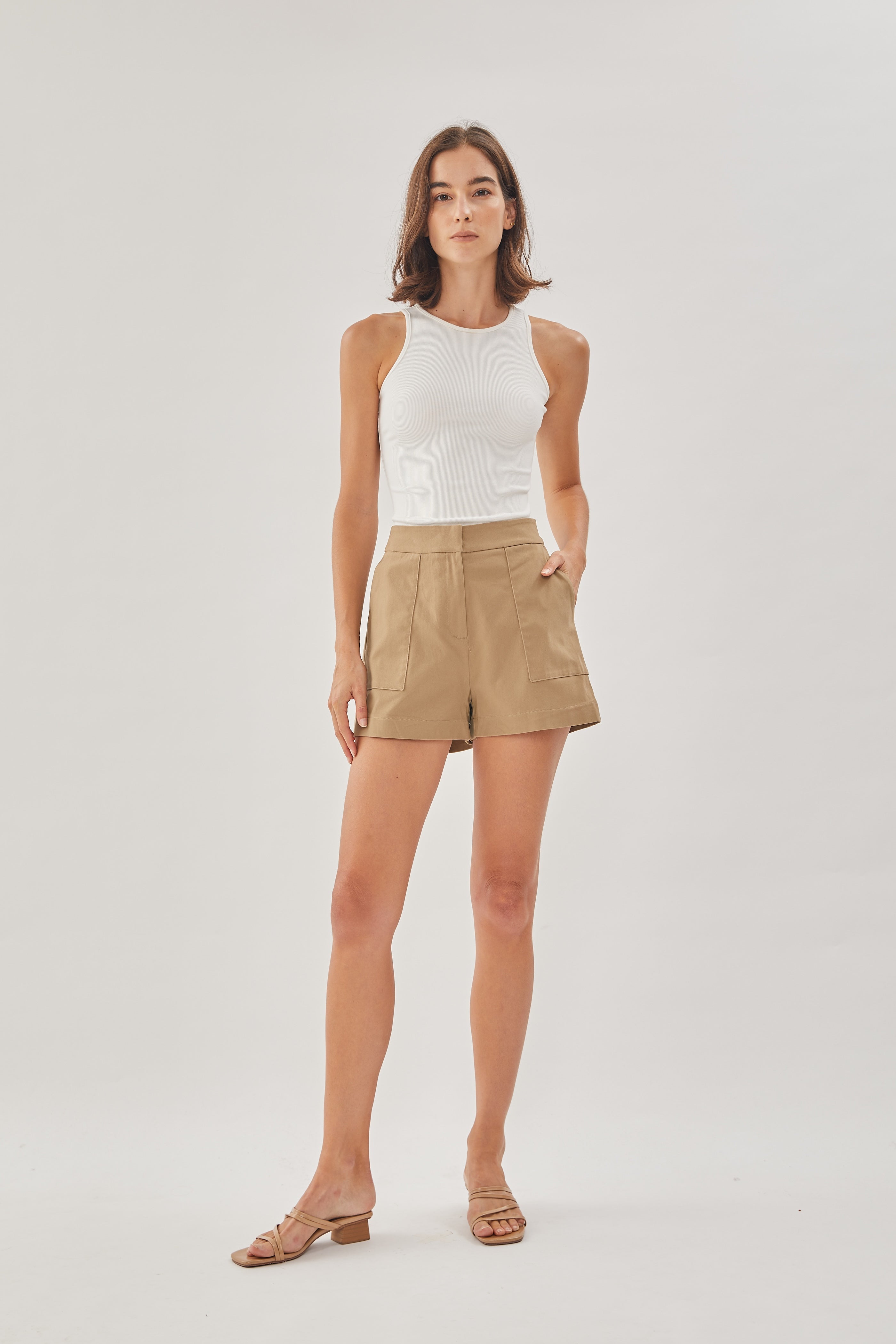 Box Shorts in Khaki