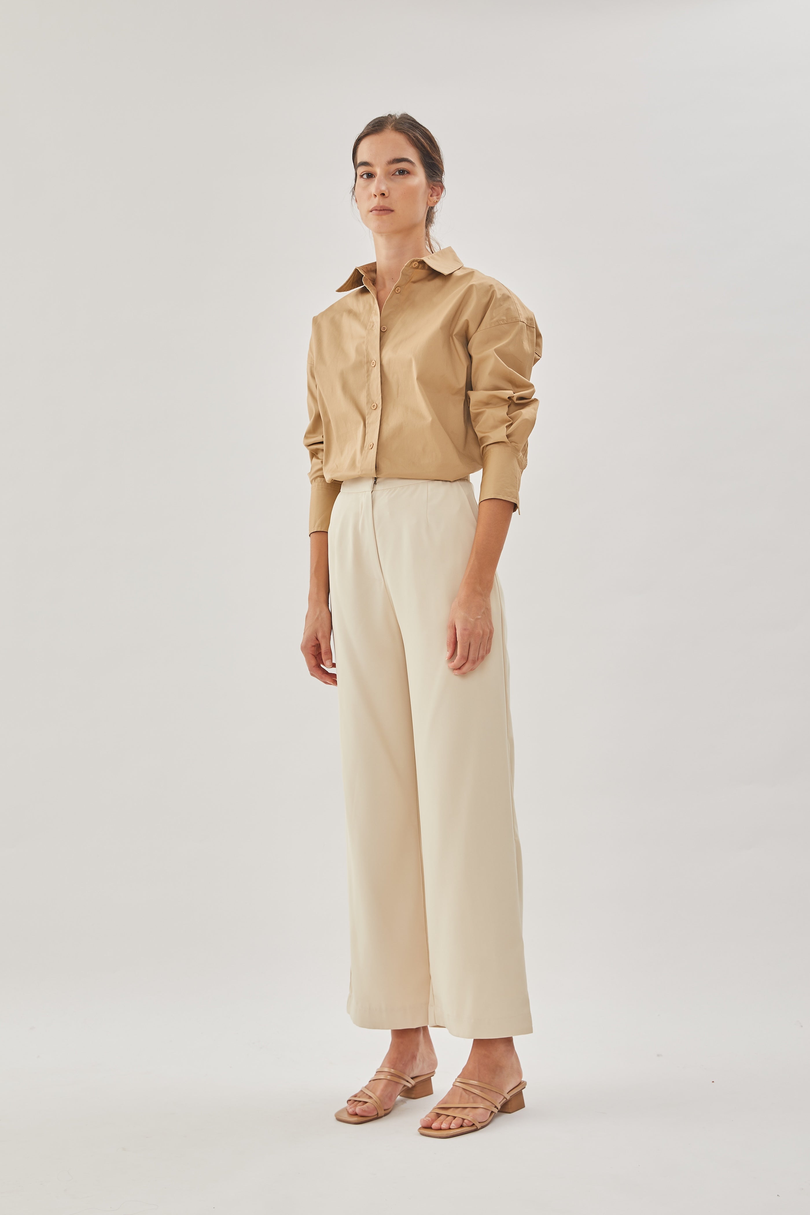 STUDIOS Shirt in Camel