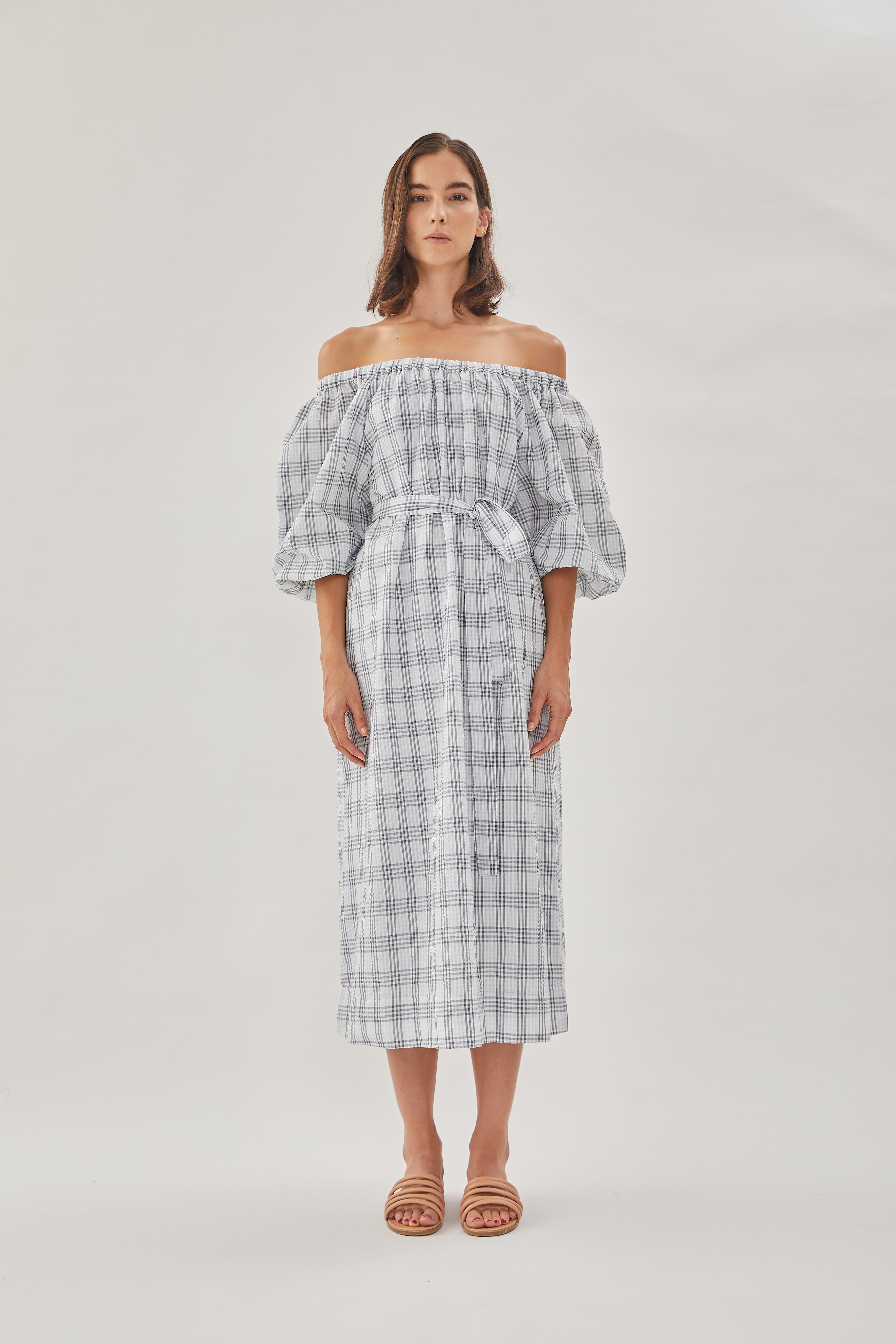 Seersucker Gathered Midi Dress in Mist