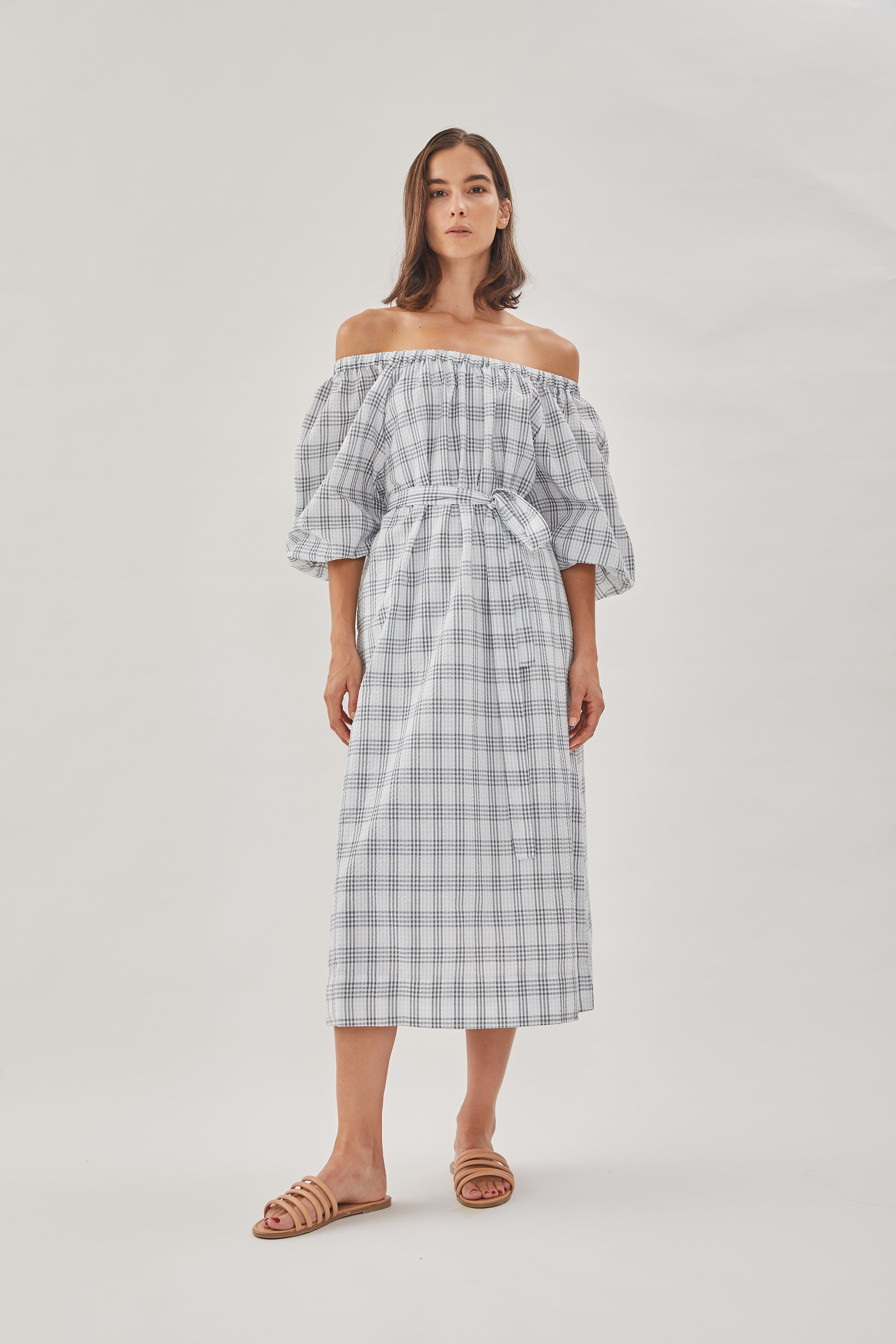 Seersucker Gathered Midi Dress in Mist