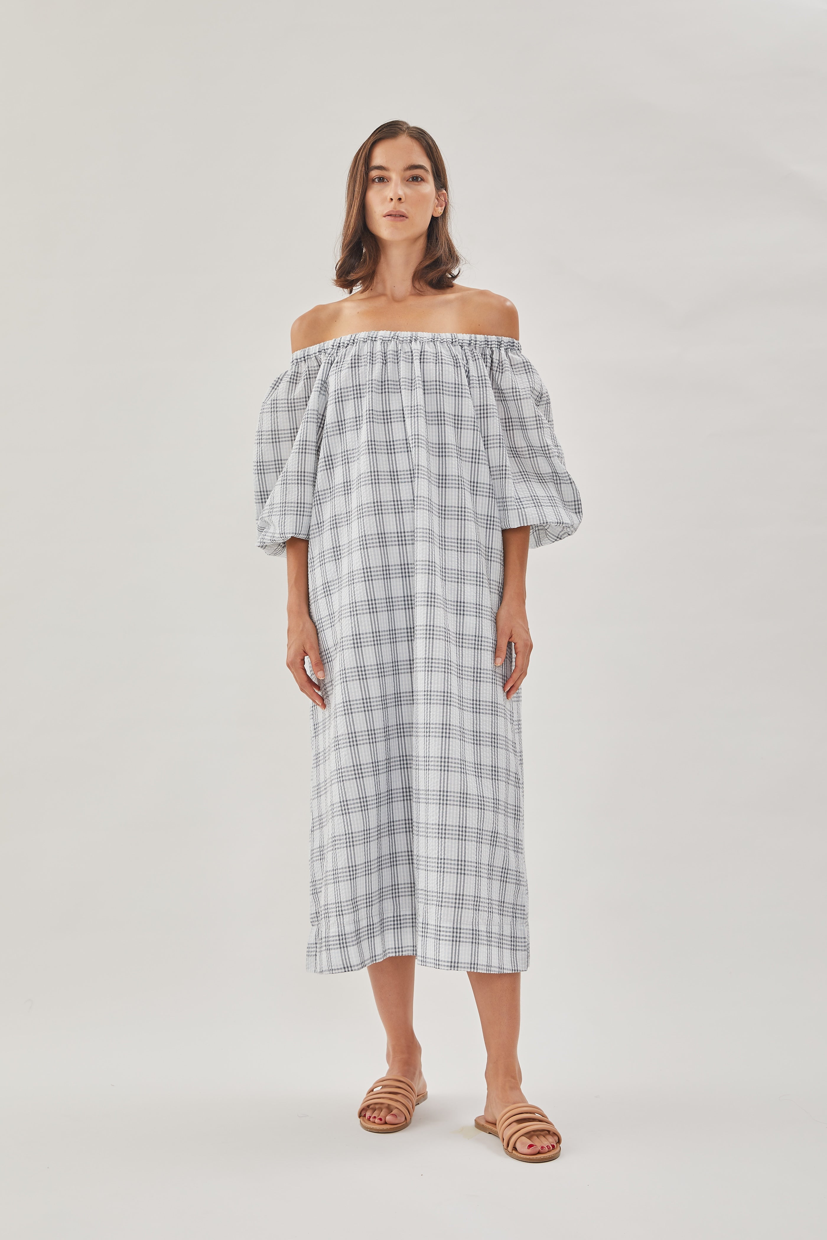 Seersucker Gathered Midi Dress in Mist