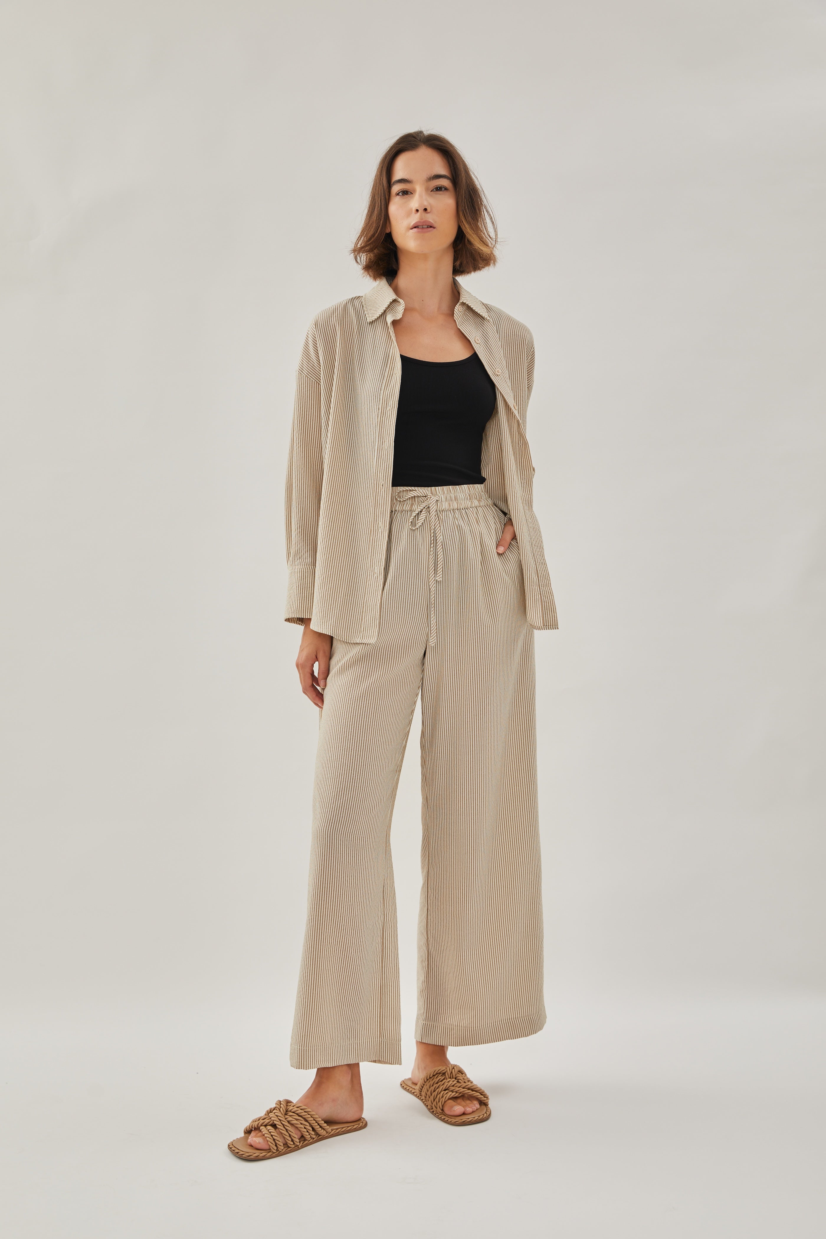 Straight Pants in Stripe Brown
