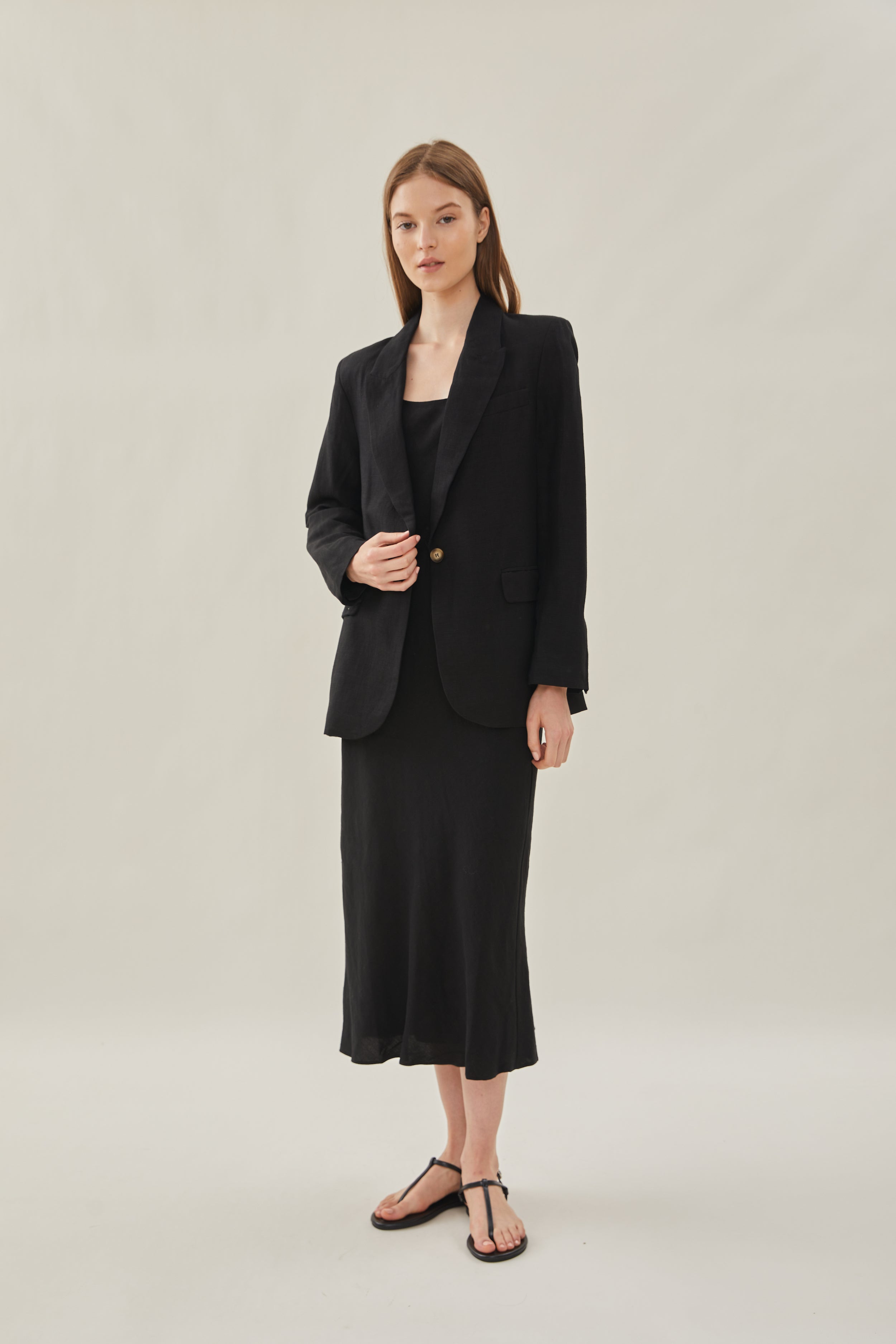Oversized Linen Blazer in Black